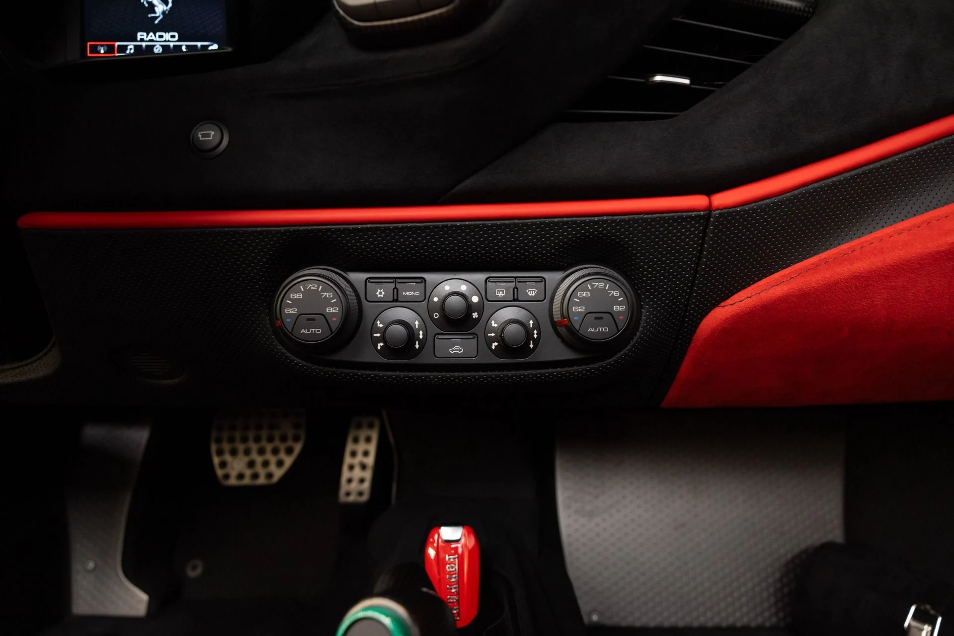 mph104_2222951154_Used_2020_Ferrari_488_Pista_Spider_1786715876_ff77515991