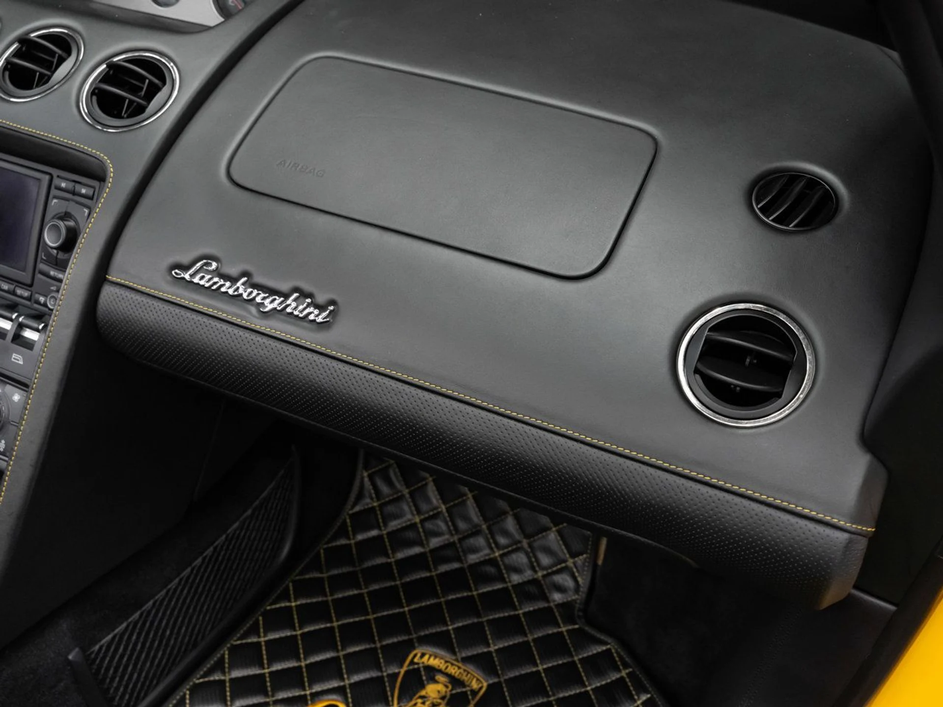 mph104_2280453448_lamborghini_gallardo_2006_a78578981f