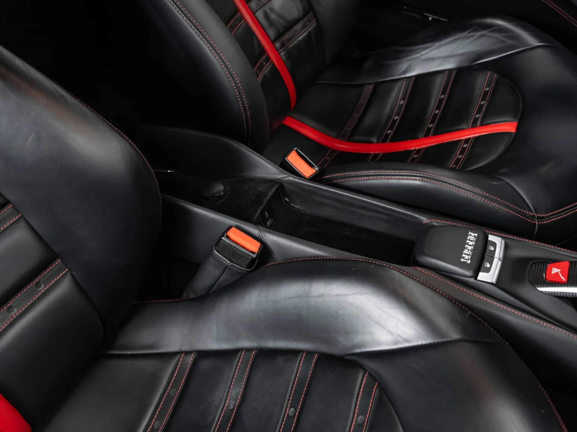 mph104_2378593806_ferrari_488_gtb_2017_86fb736b29