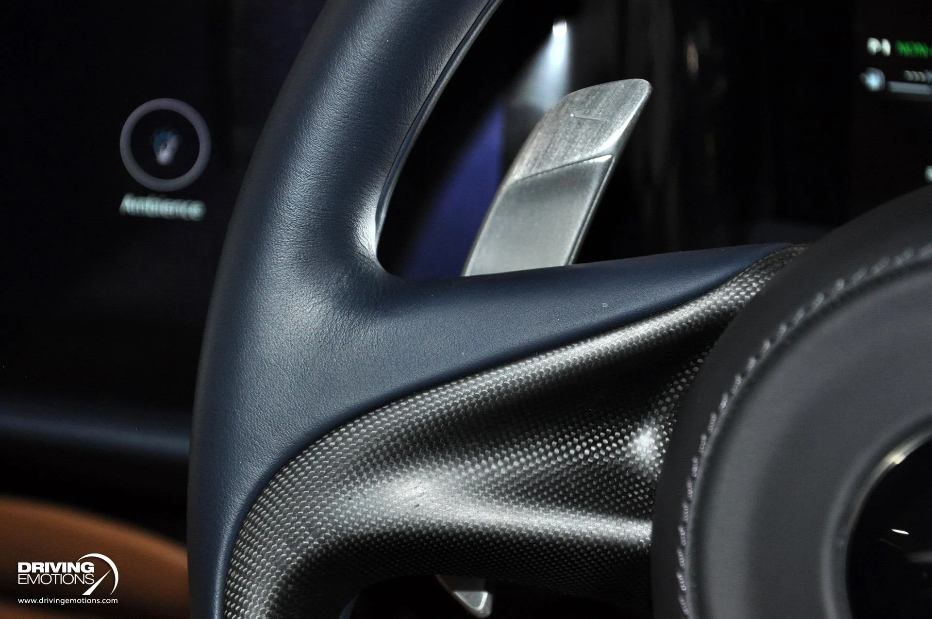 mph104_2464461622_821_p105_l_e5078dbbda