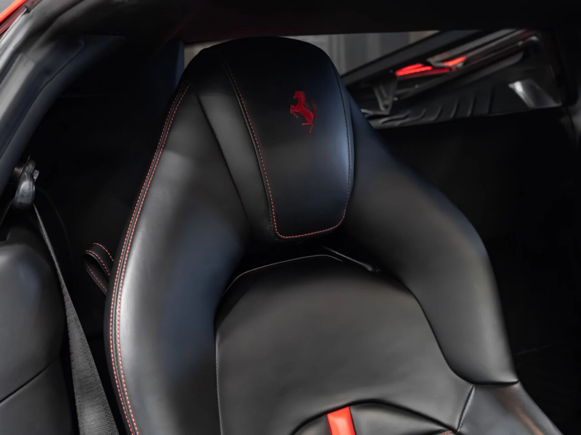 mph104_2705536835_ferrari_488_gtb_2017_4bc7aca074