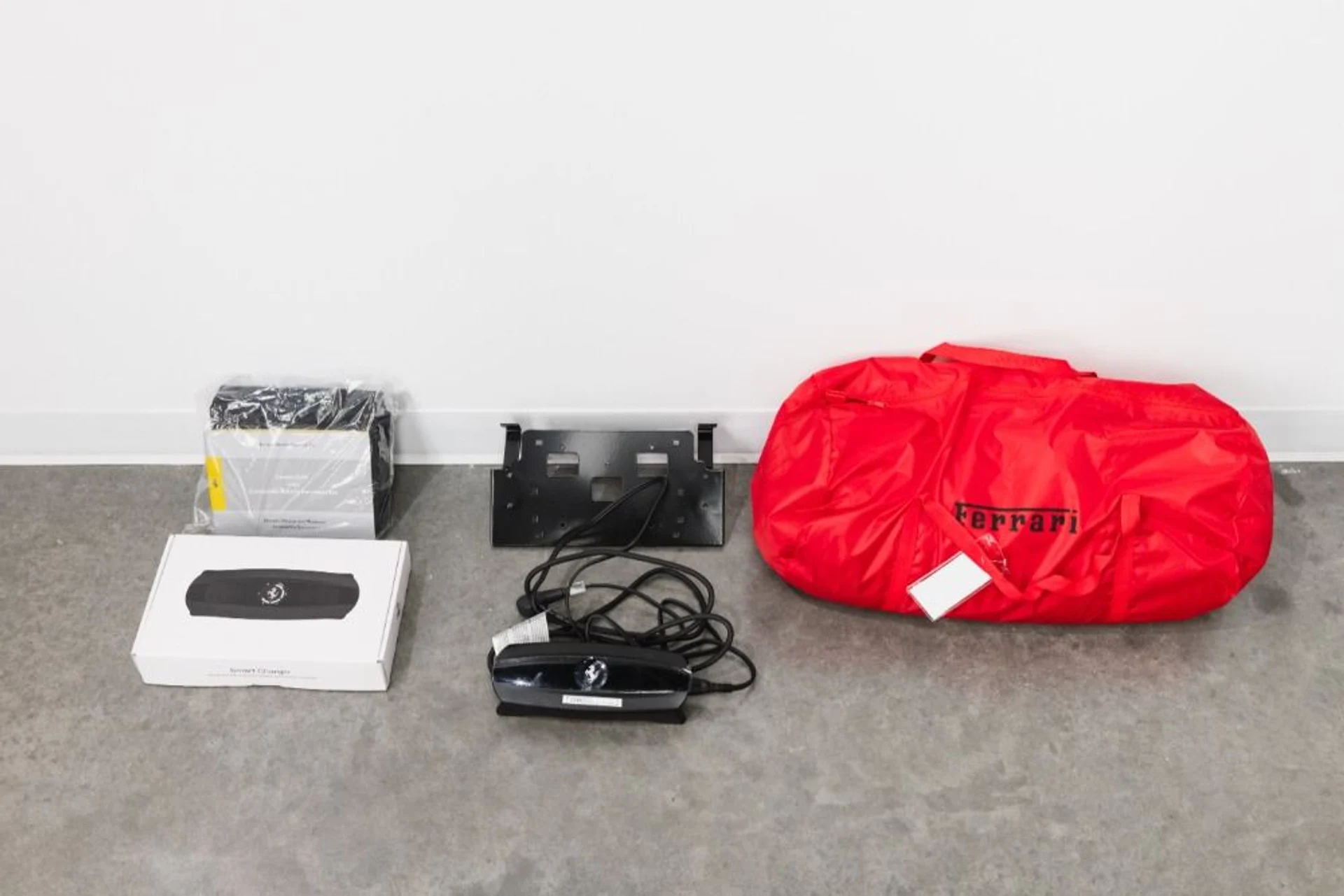 mph104_2985501644_Used_2024_Ferrari_Roma_Spider_07df788eee