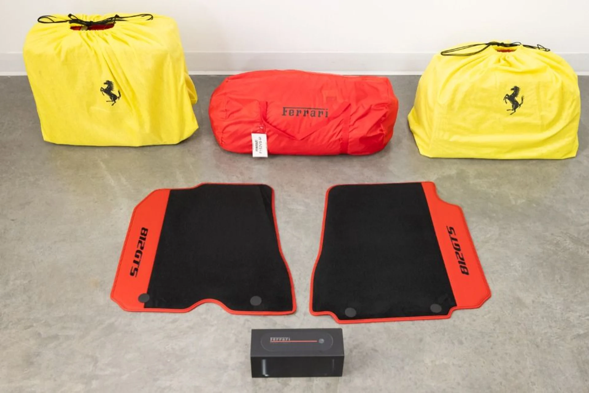 mph104_3731797962_Used_2023_Ferrari_812_GTS_cdd247012d