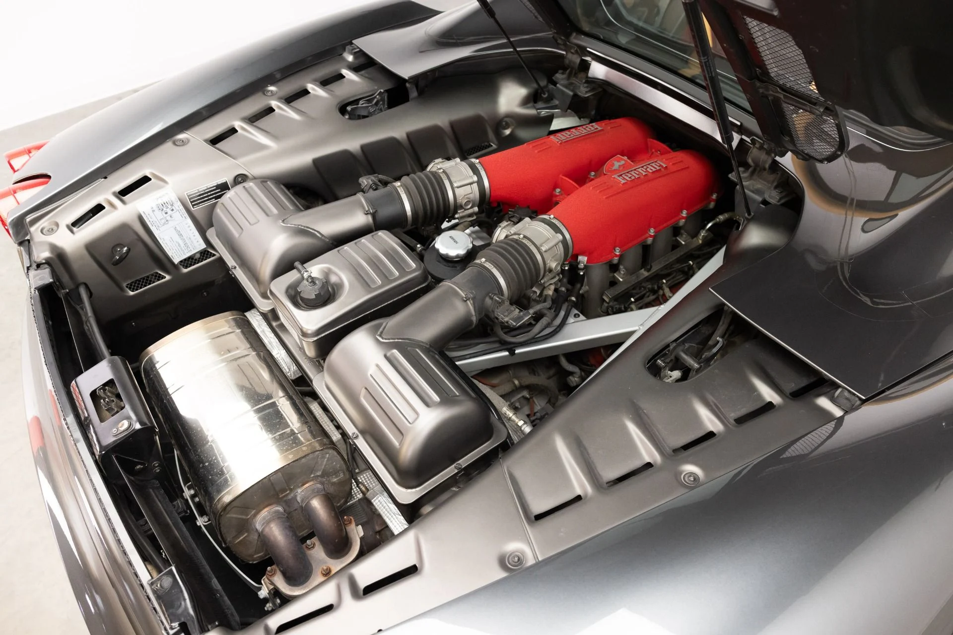 mph104_46034174_Used_2005_Ferrari_F430_F1_Spider_1789063309_64f14bd3b1