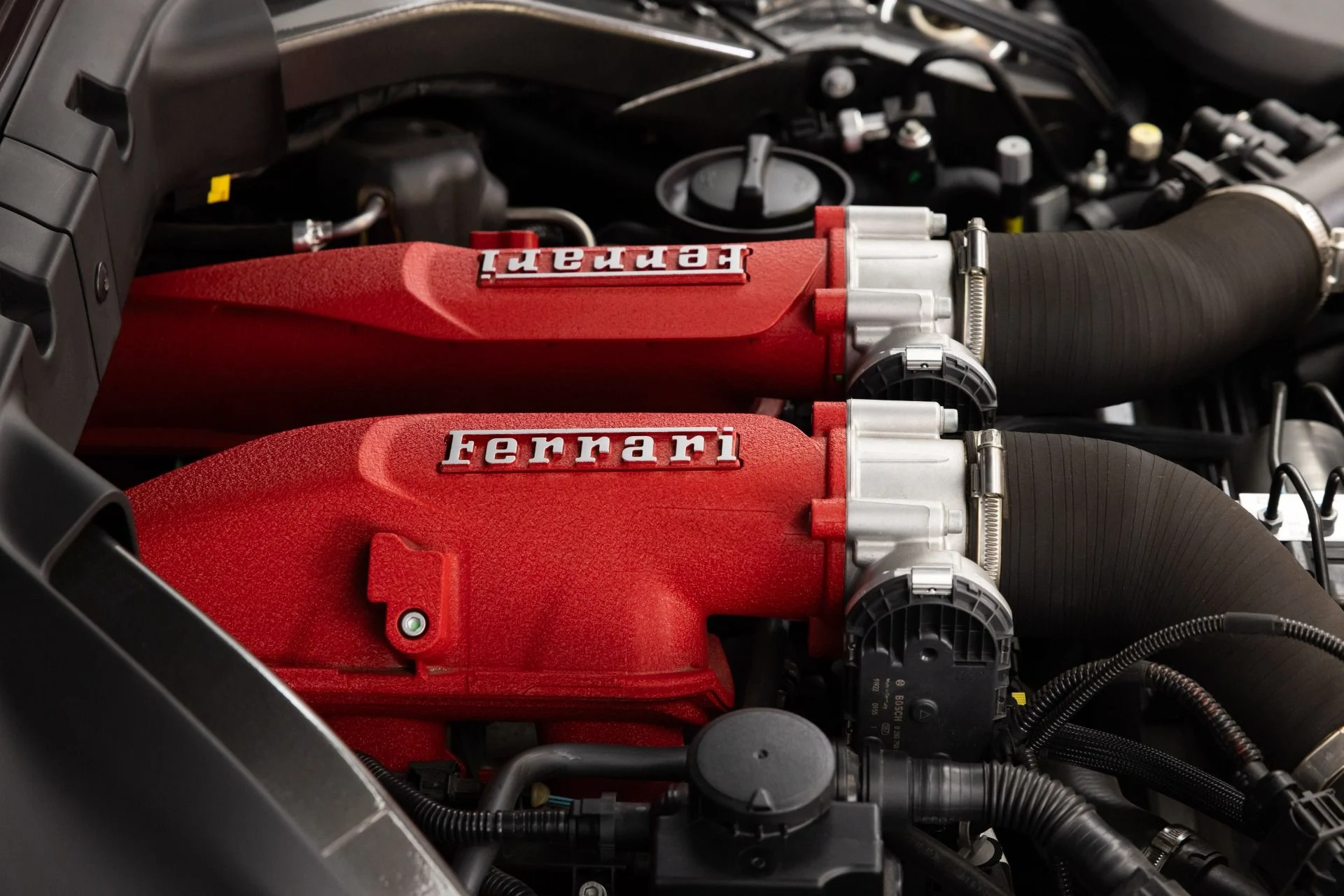 mph104_484517508_Used_2019_Ferrari_Portofino_1784318320_7845712876