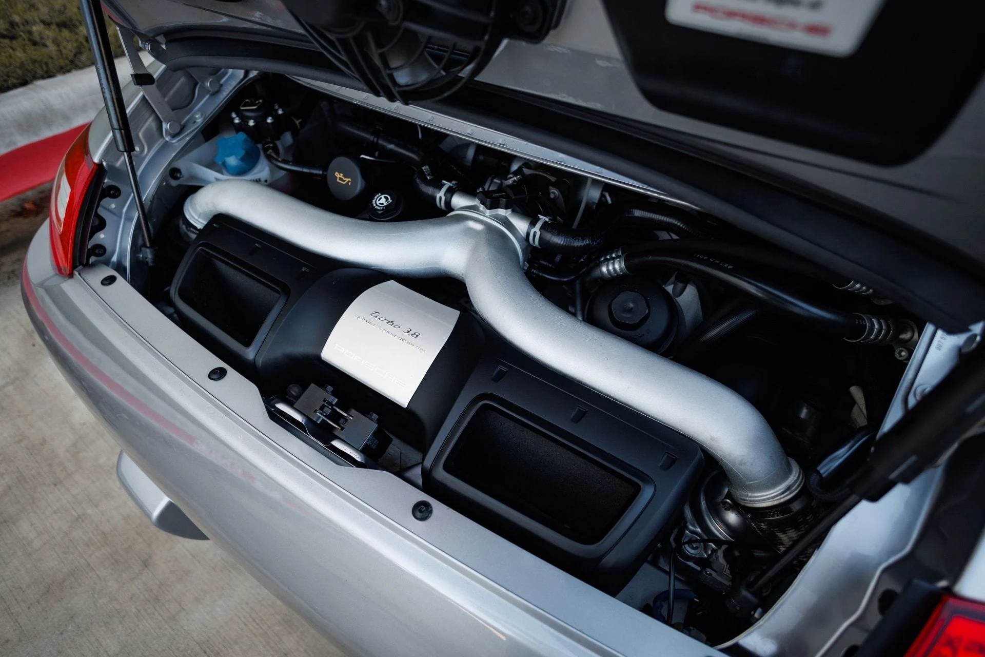 mph104_52085730_cacb41bb1ced0df107f365bc9663fe80x_c1a99e6994