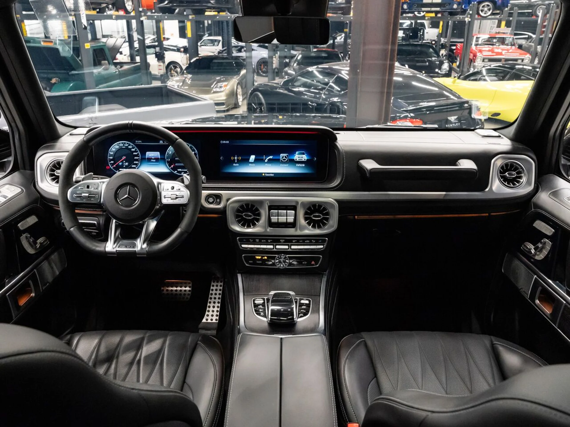 mph105_1204438270_mercedes_benz_g_class_2021_5ea56393dd