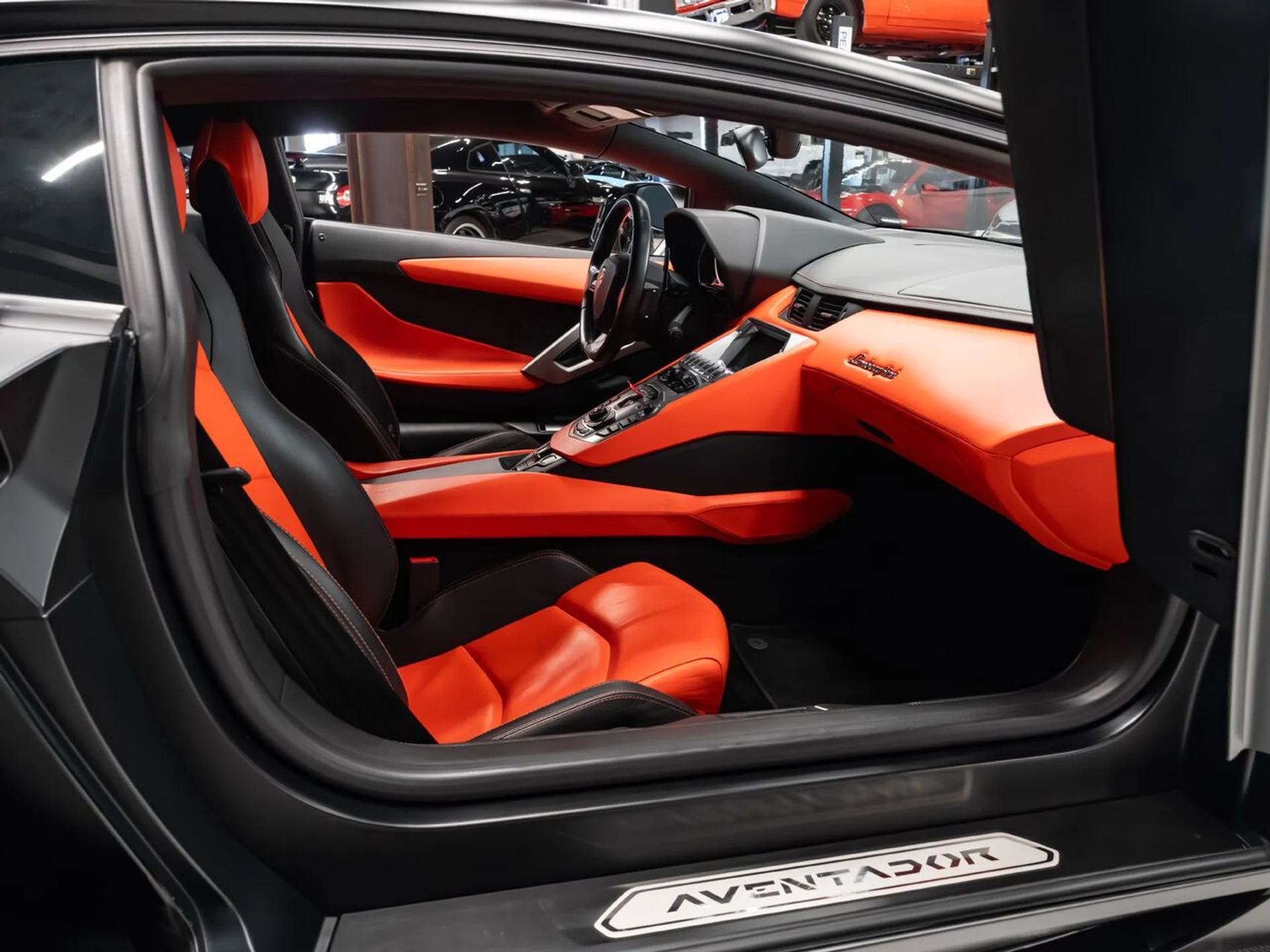 mph105_1544227835_lamborghini_aventador_2015_0581459a5a