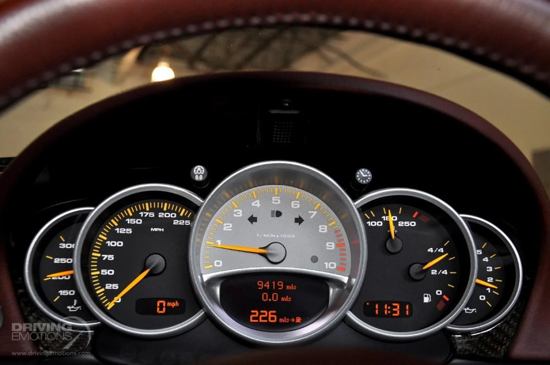 mph105_1644738868_186_p106_l_f11075e803