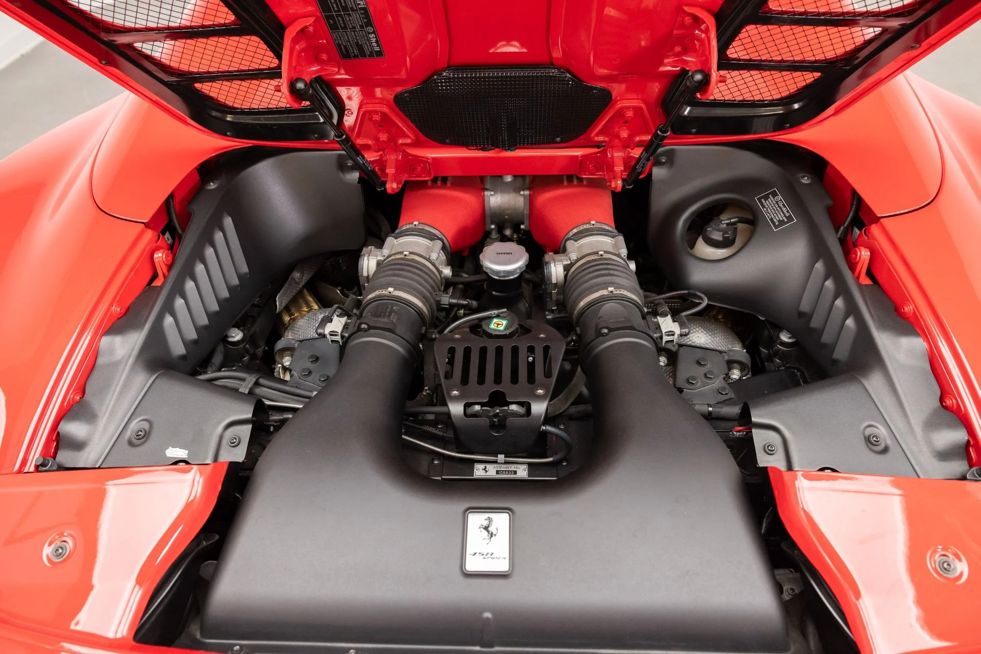 mph105_1825087637_Used_2013_Ferrari_458_Spider_1791300624_b06de2a11a