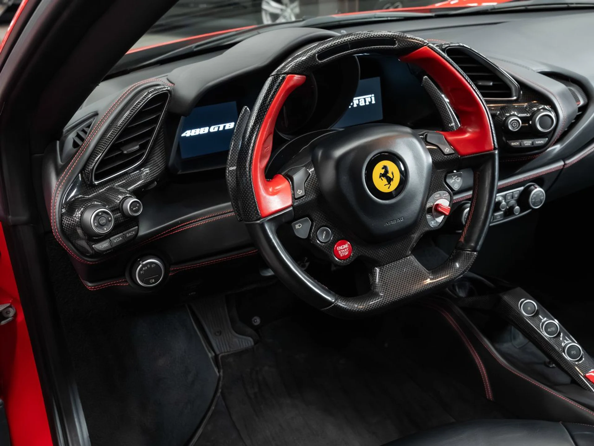 mph105_196599492_ferrari_488_gtb_2017_34ff3b53ee