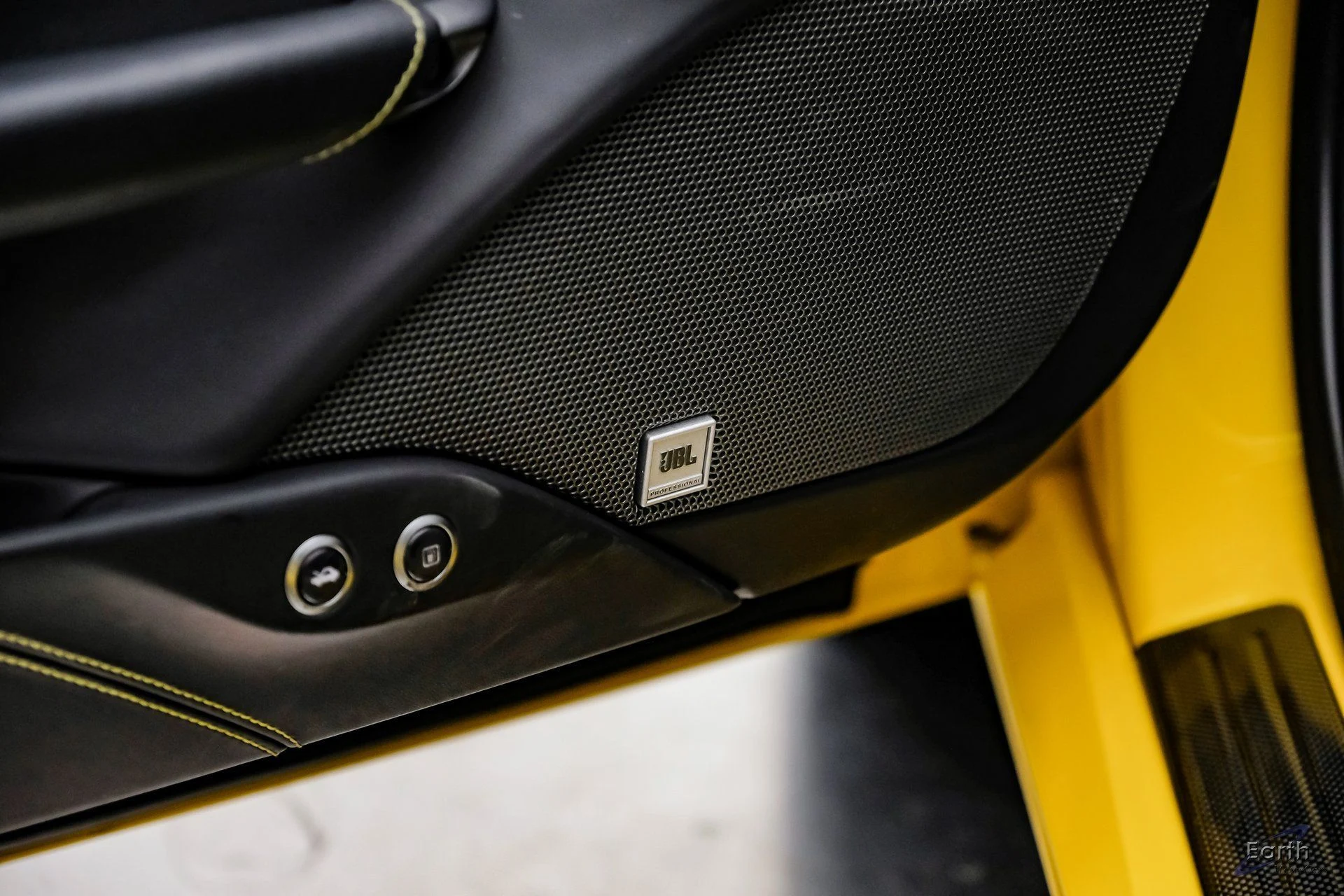 mph105_3041895346_e3e17127421d59675d8a2c896d7dde14x_ef87ee125a