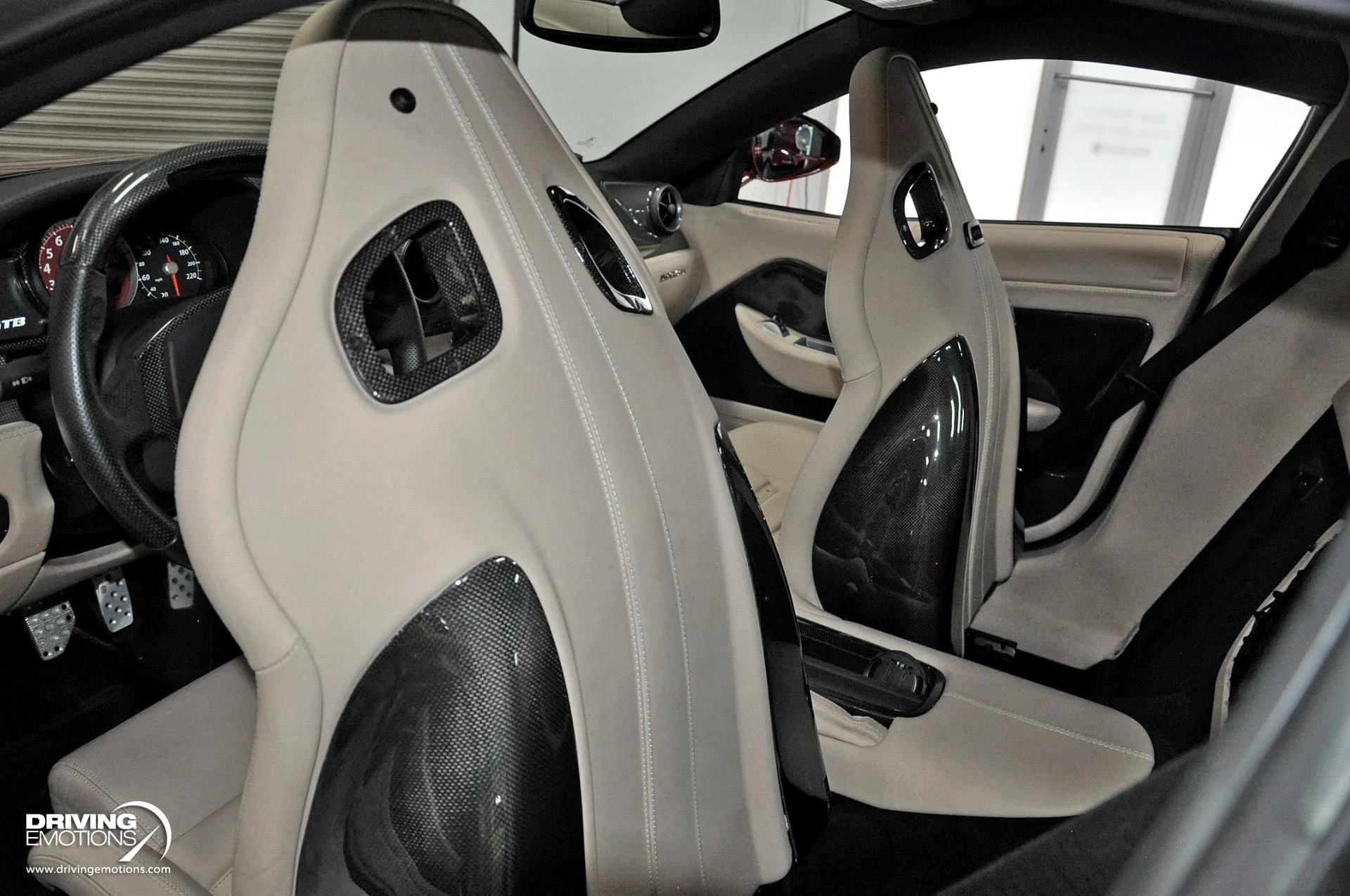 mph105_3296252471_867_p106_l_7c62b442ea