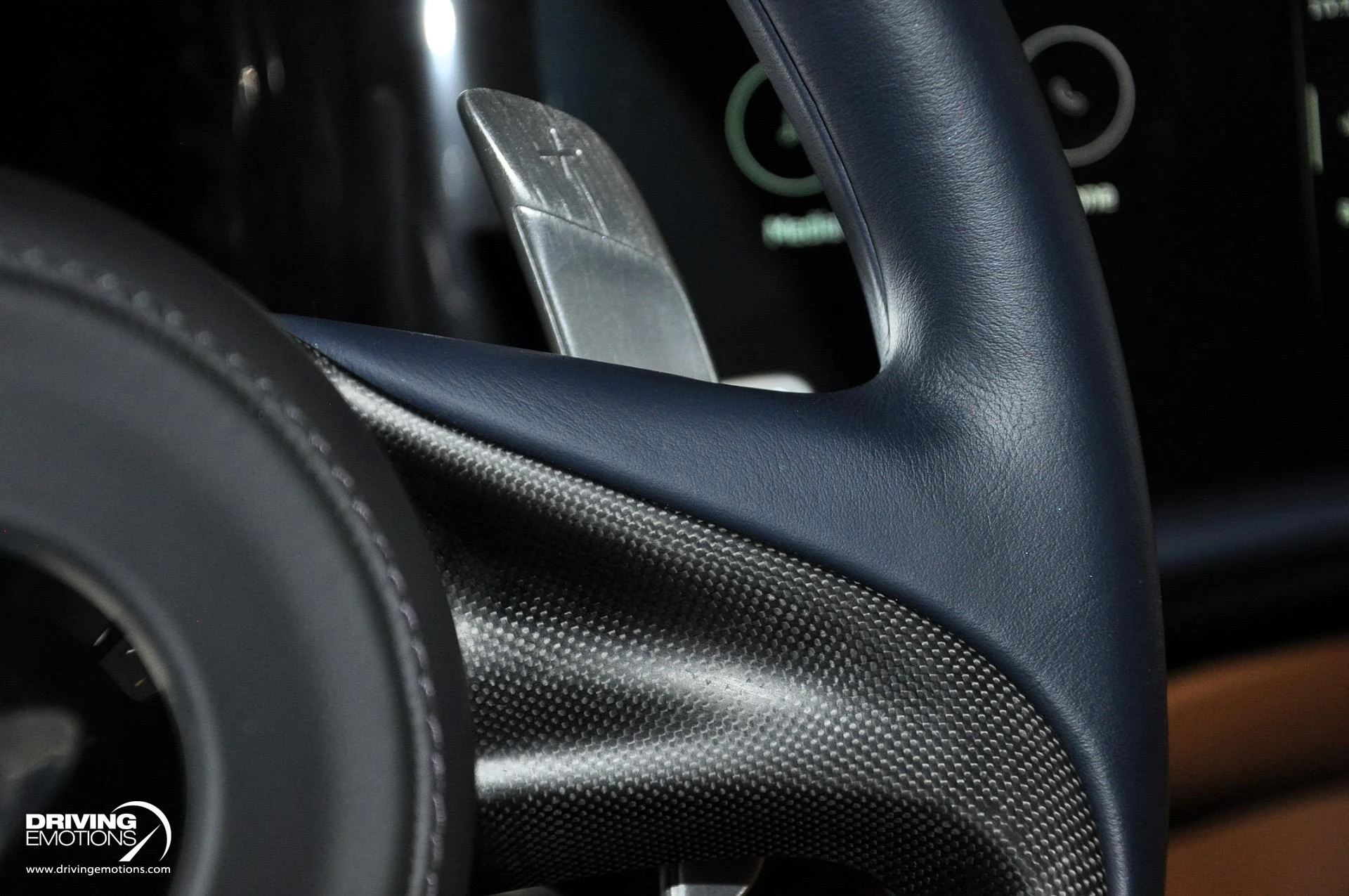 mph105_3741043252_821_p106_l_55643d633f