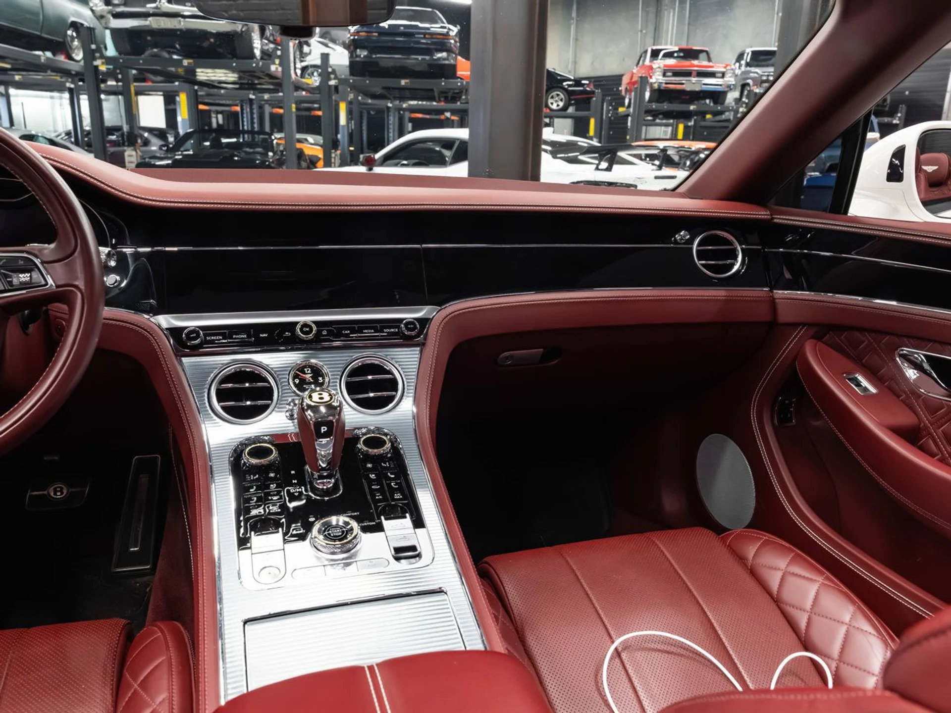 mph105_3821268411_bentley_continental_2020_86d2186301