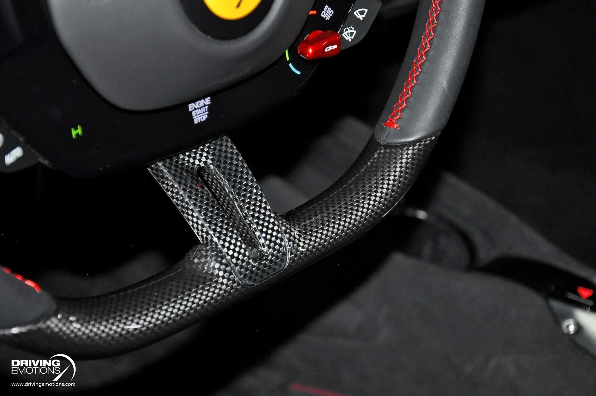 mph105_394205942_859_p106_l_5955379fbc