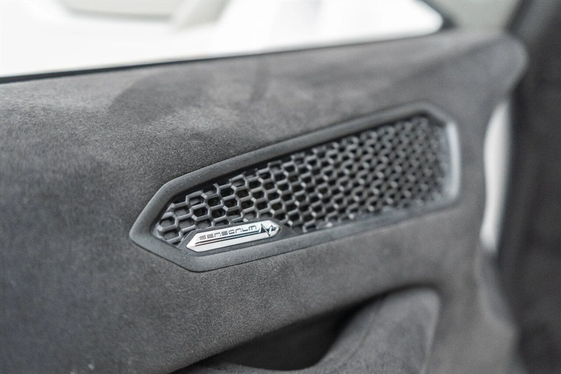 mph105_4006216502_8a94b0f0d6_1280_46889ddbda