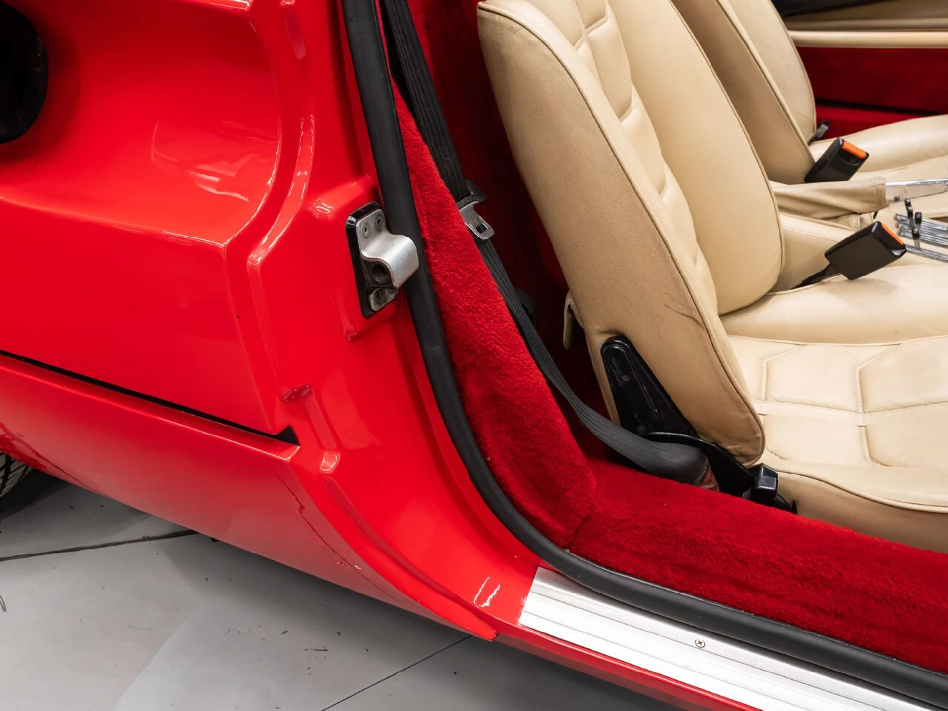 mph105_823446061_ferrari_308_gtsi_1982_d938e89e44