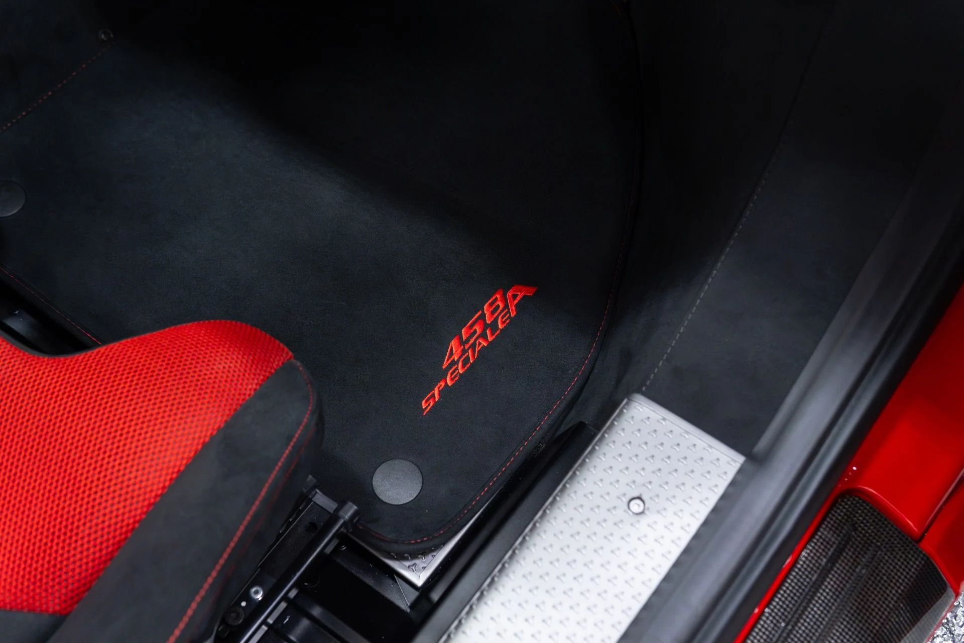mph105_986276367_Used_2015_Ferrari_458_Speciale_Aperta_1788474535_afed531e6c