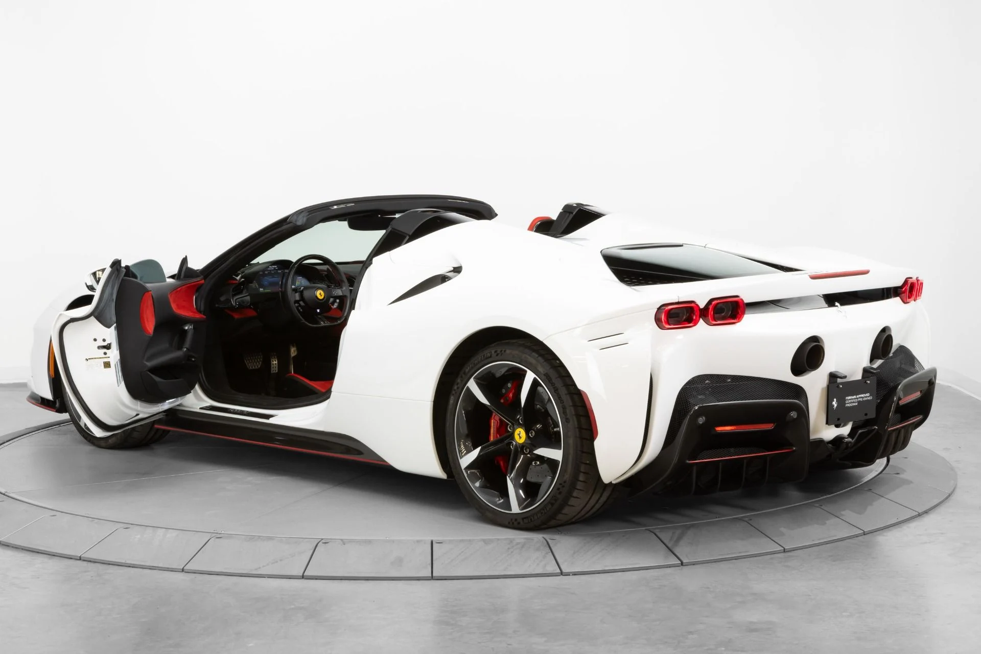 mph106_1381753620_Used_2022_Ferrari_SF_90_Spider_1774535905_43b9acec6b