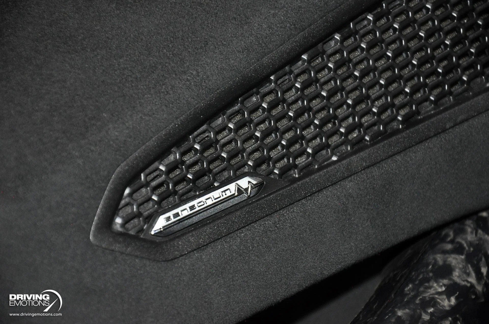 mph106_1633835505_863_p107_l_1af438f388