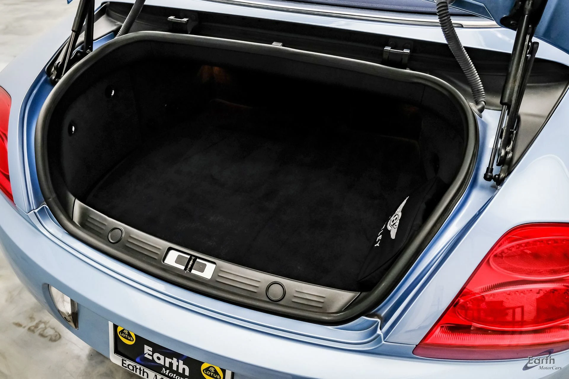 mph106_1775421304_be2ca4d269d34181135b3a6cdd727876x_95afd58d80