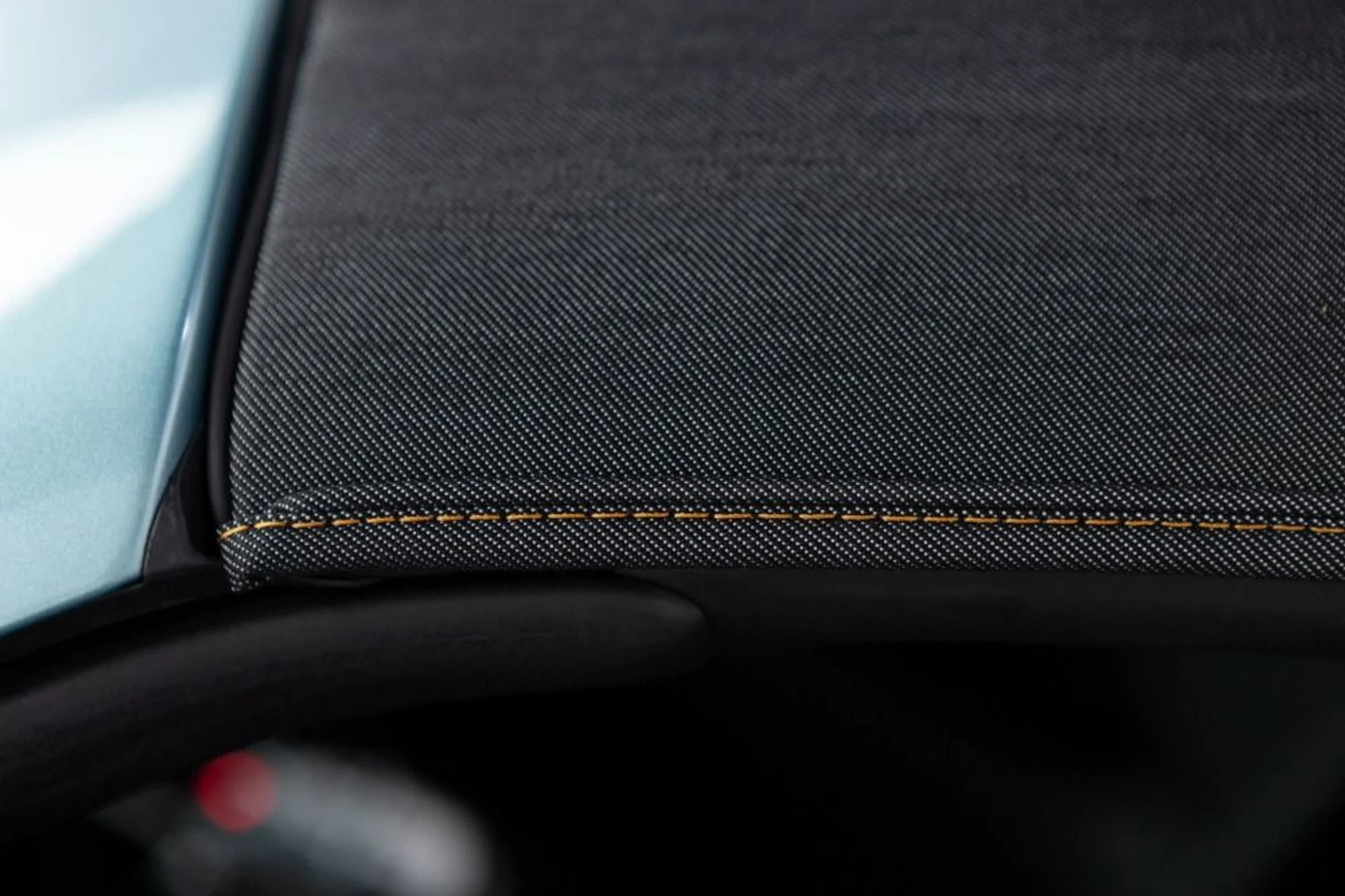 mph106_1804777802_Used_2024_Ferrari_Roma_Spider_c235f82ea8