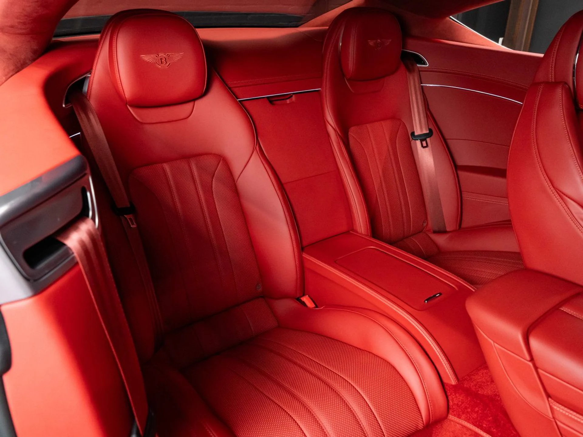 mph106_2066984923_bentley_continental_2020_1d3a2fd833