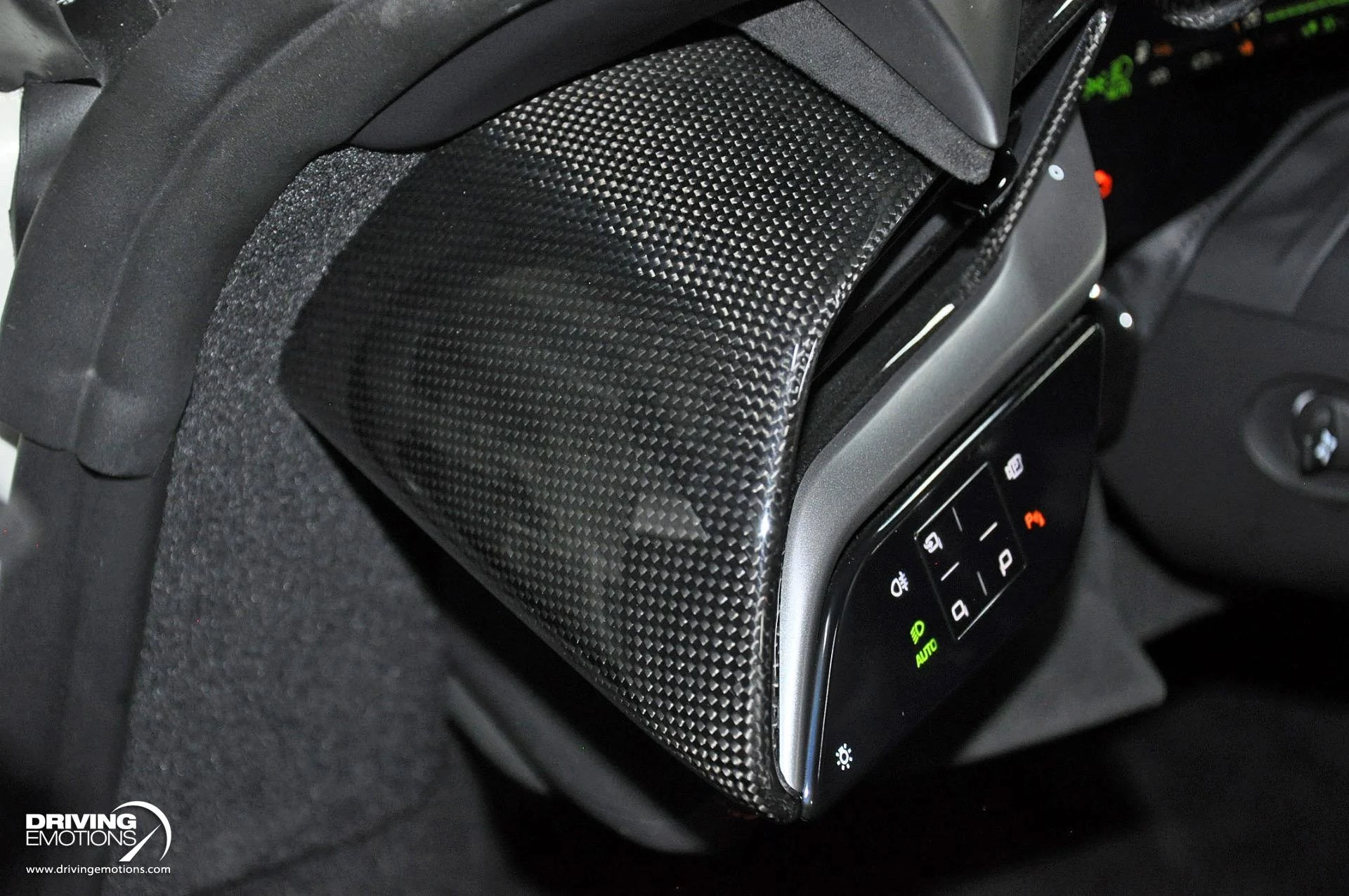 mph106_2224243581_859_p107_l_43a8f4619b