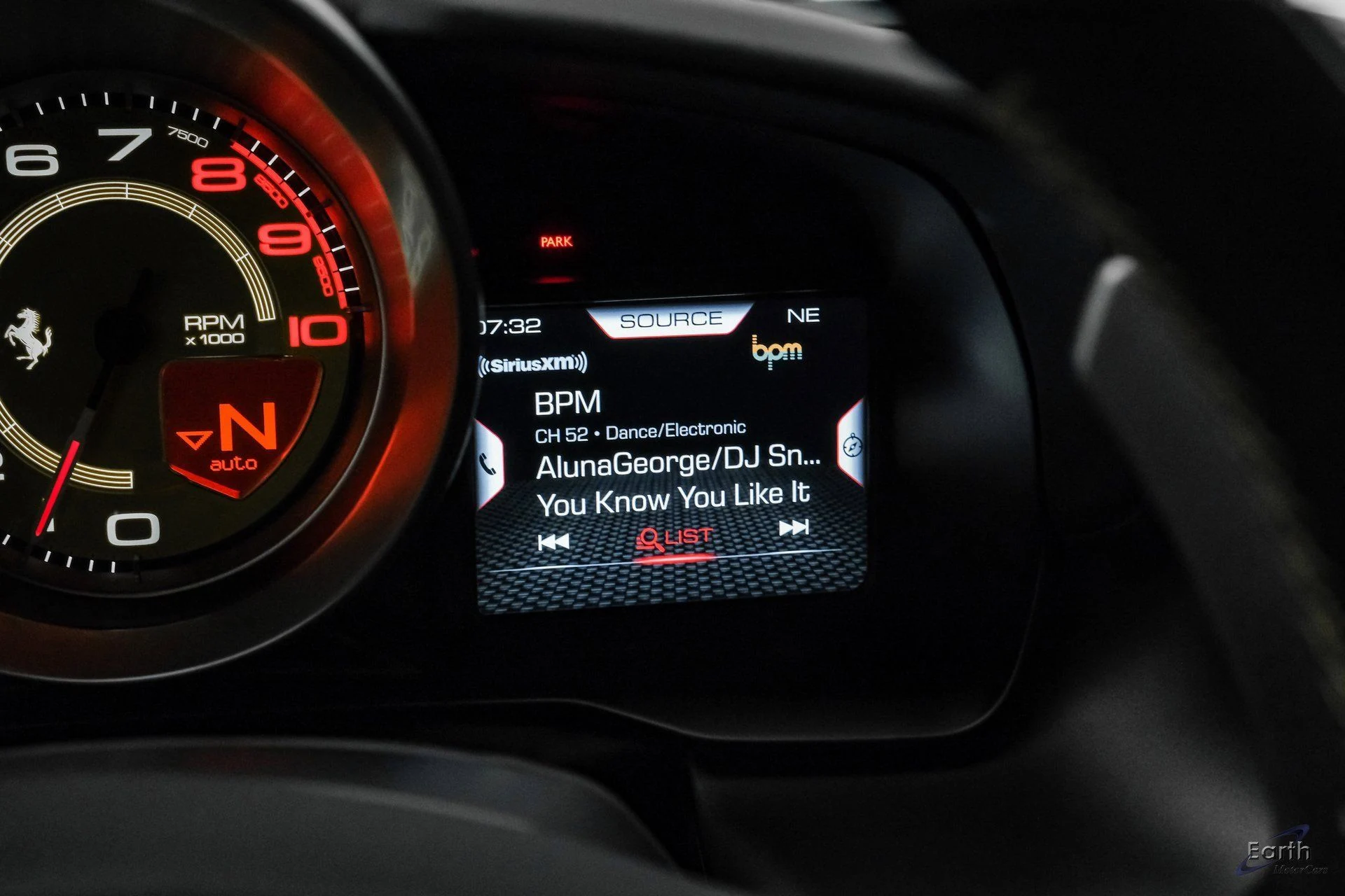 mph106_2240683228_f119c9dee2b026a5a62e046c74896880x_ac5840af01