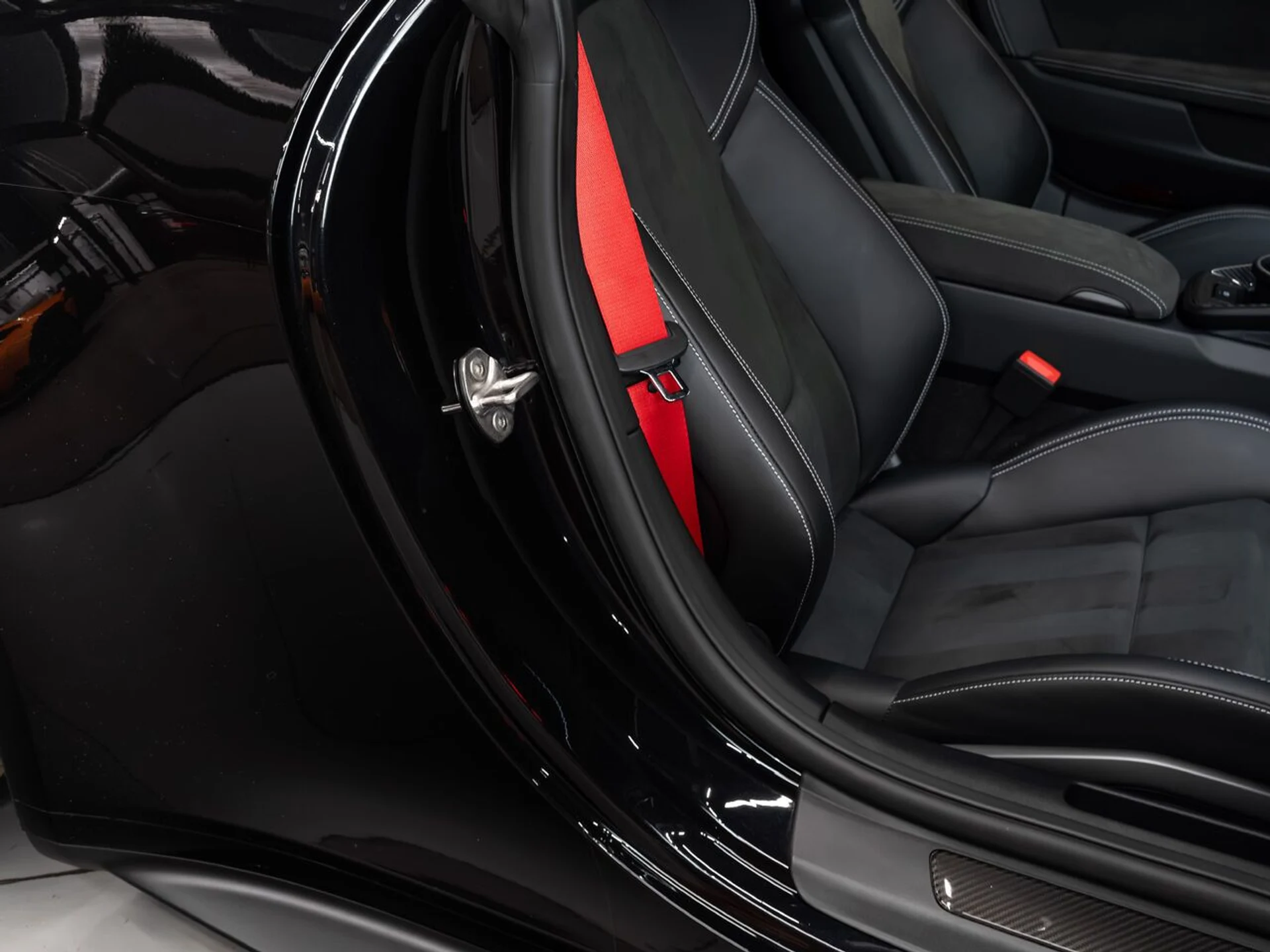 mph106_2252981781_porsche_911_2022_ff25212b5e