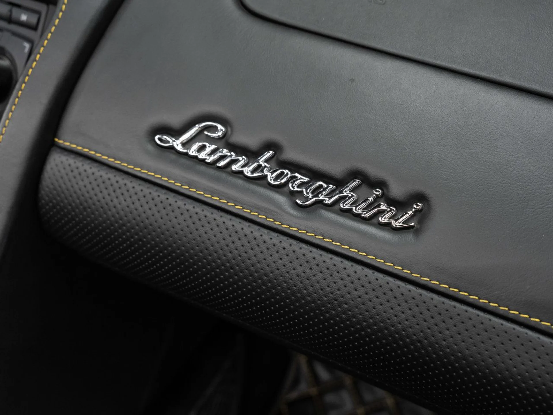 mph106_2757106321_lamborghini_gallardo_2006_83b16562da