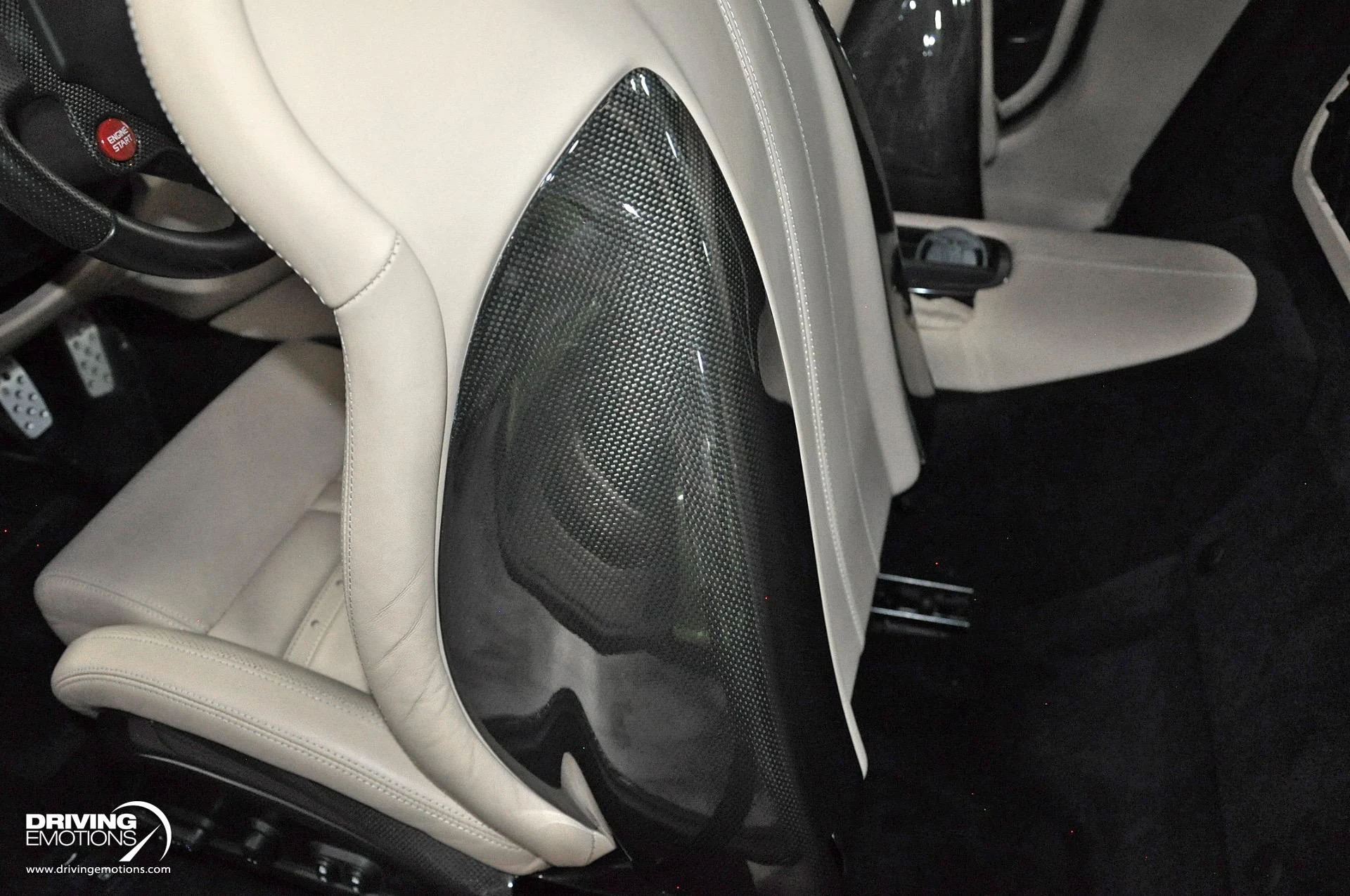 mph106_2766790750_867_p107_l_fdd1de3269