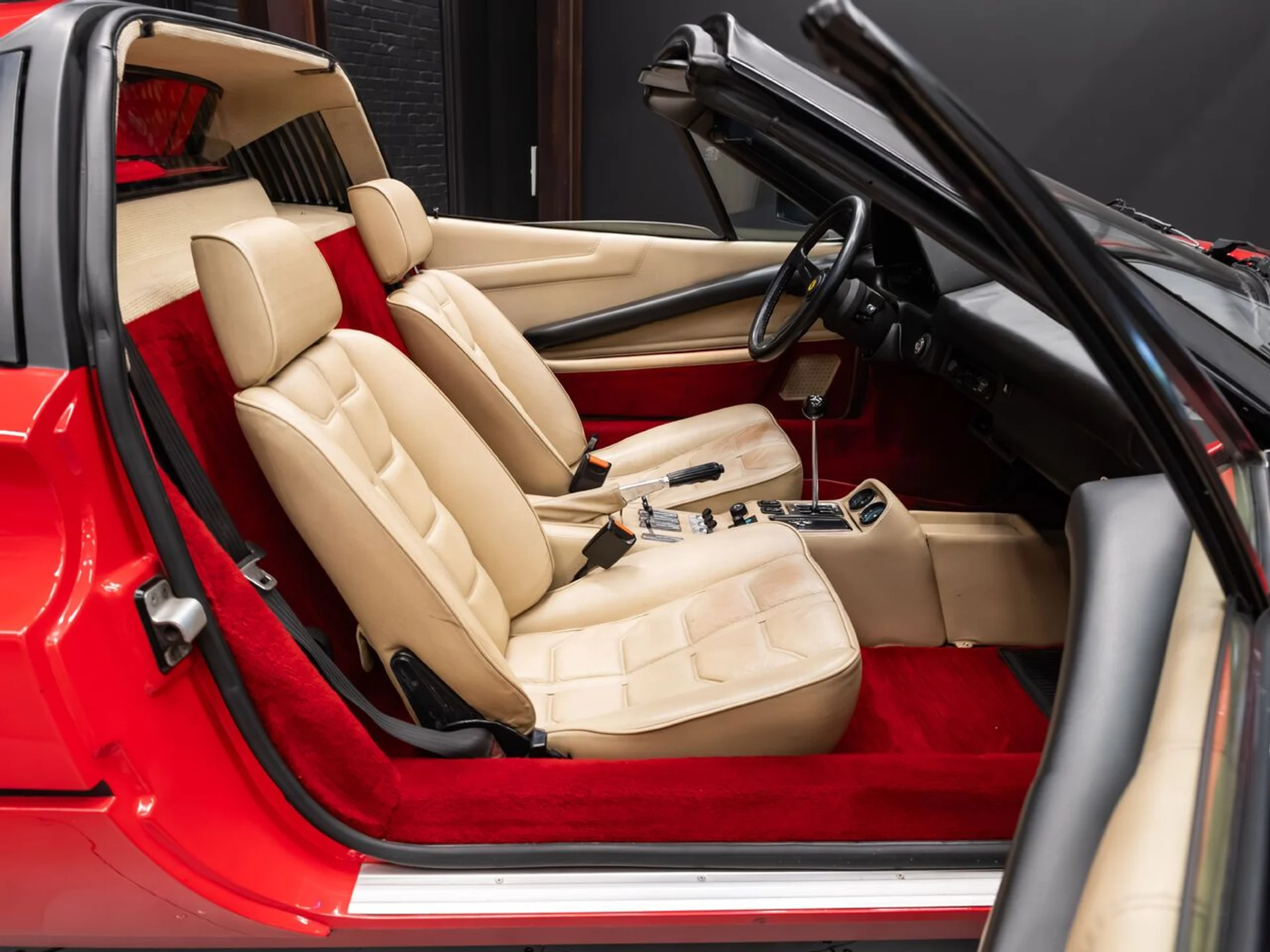 mph106_2792643699_ferrari_308_gtsi_1982_c084eec7a4