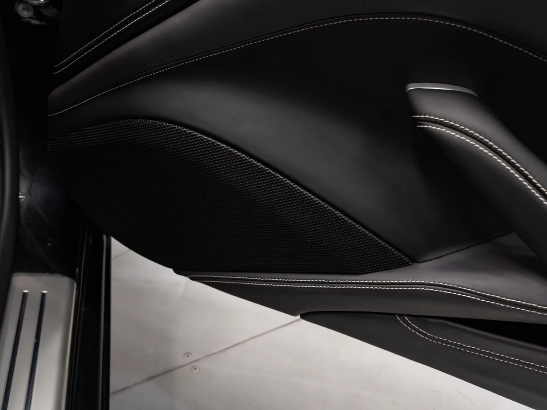 mph106_2967970711_ferrari_california_2015_8958ea4189