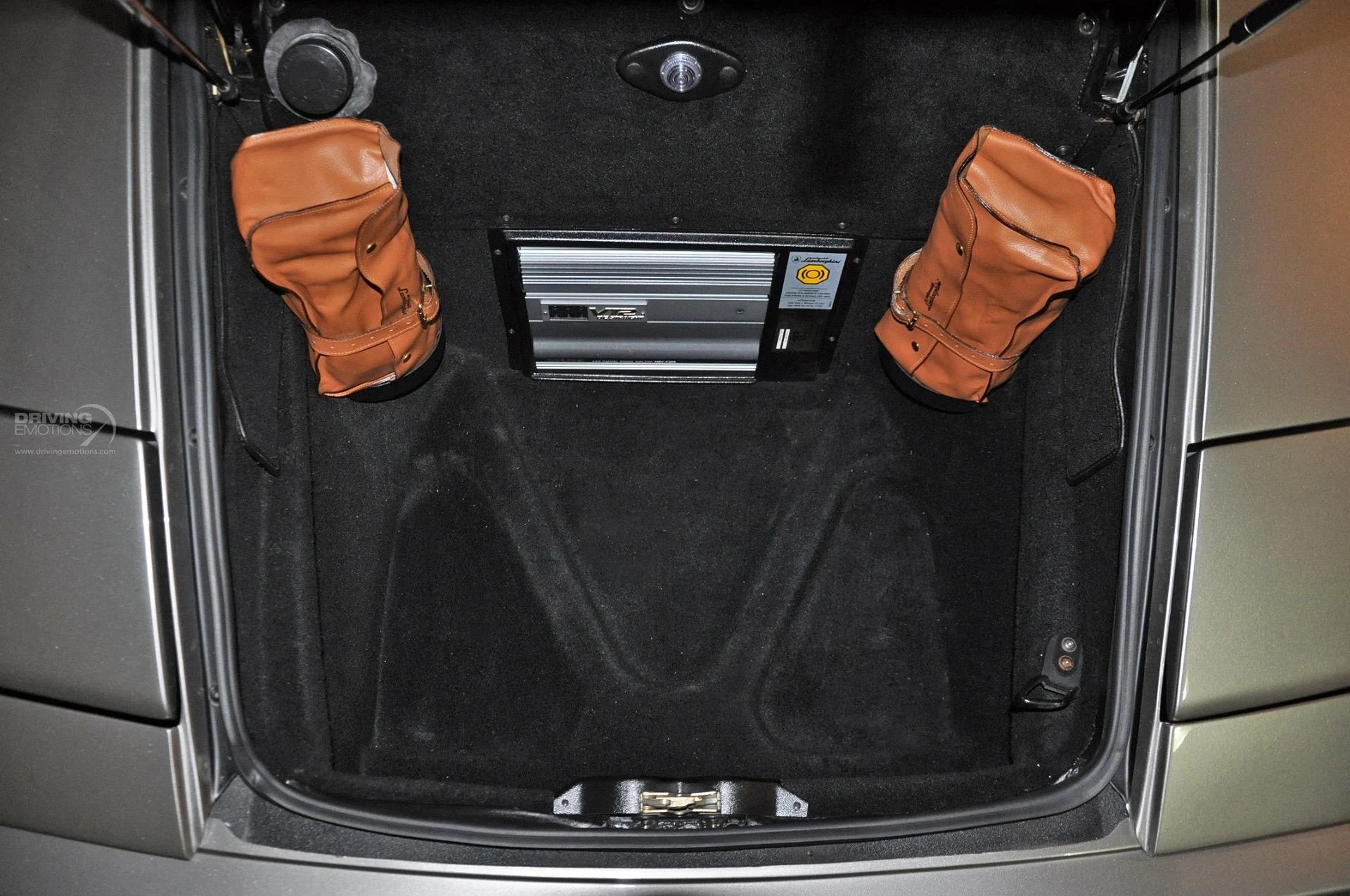 mph106_3140065608_192_p107_l_da8927d1cf