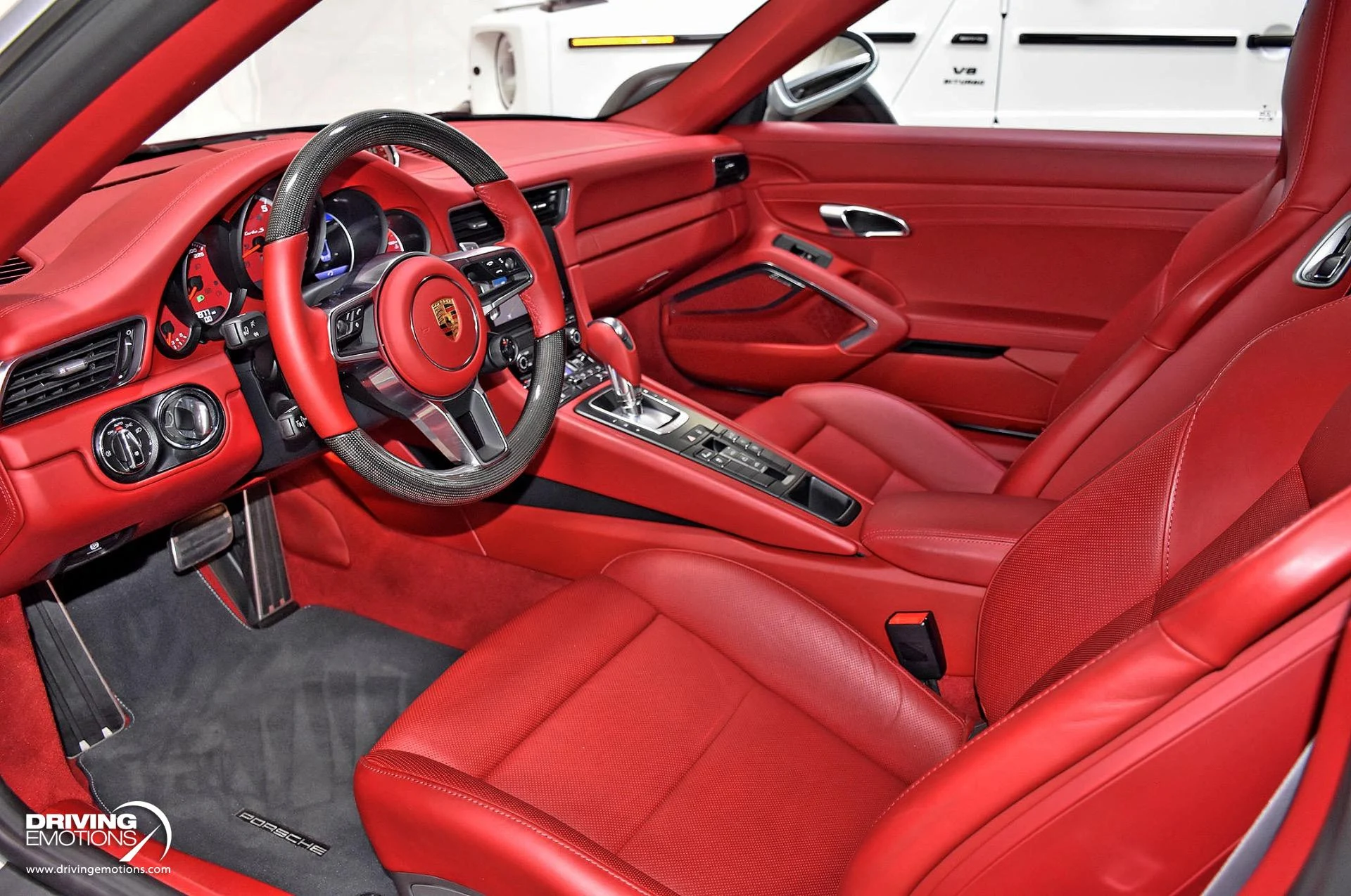 mph106_3194913421_866_p107_l_88908aeda0