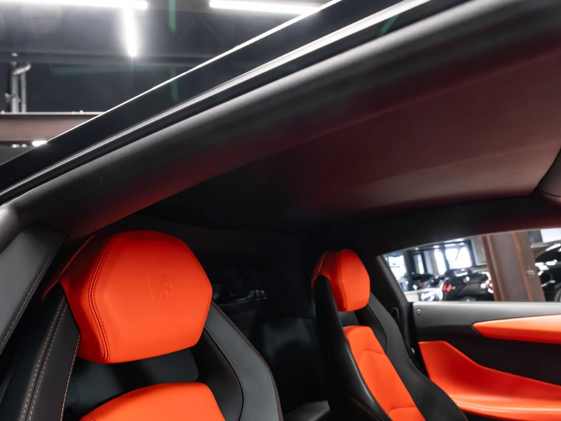 mph106_3319868016_lamborghini_aventador_2015_1438ab33fa