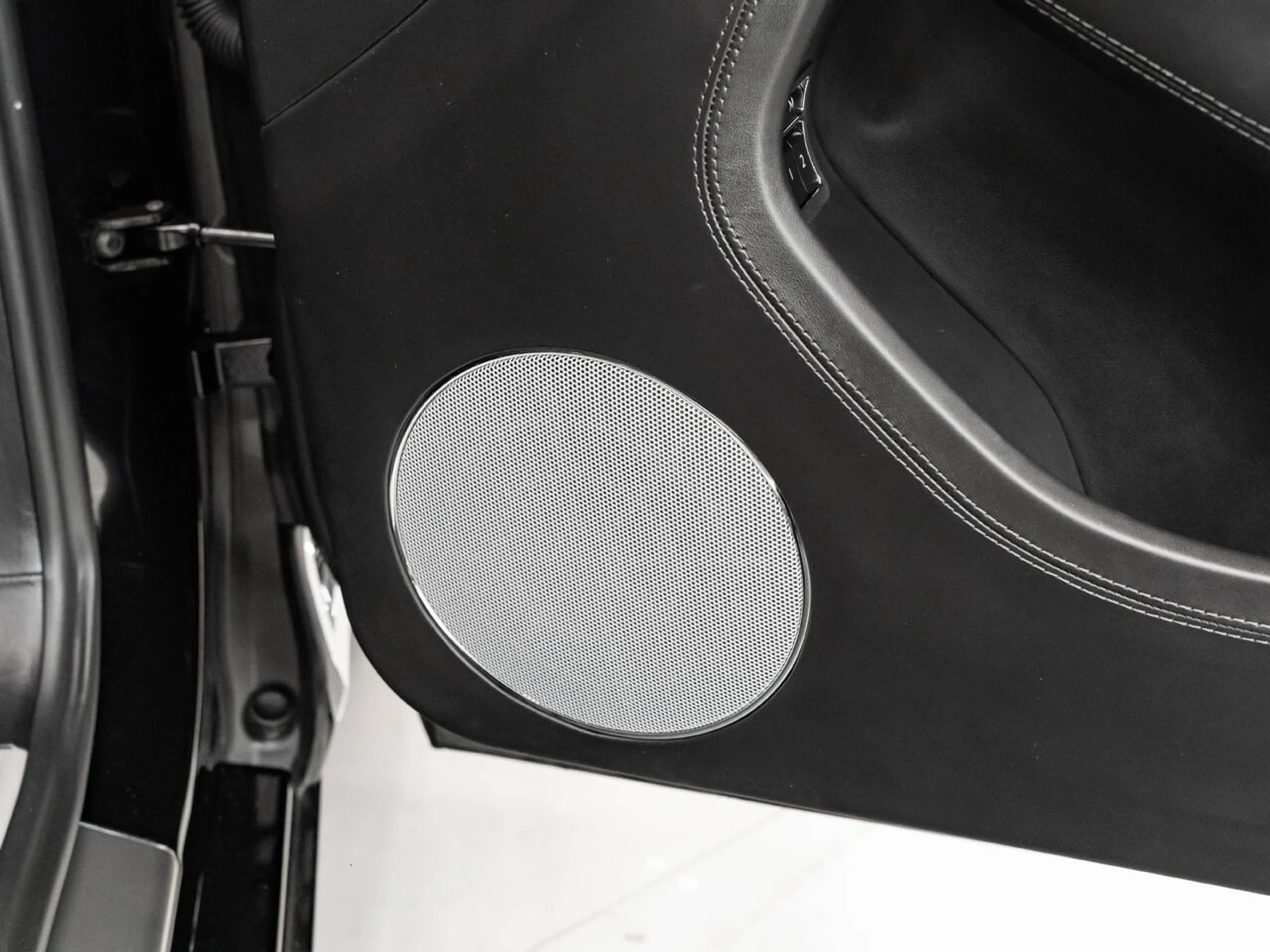 mph106_3822130906_bentley_continental_2022_3d65ce9f64