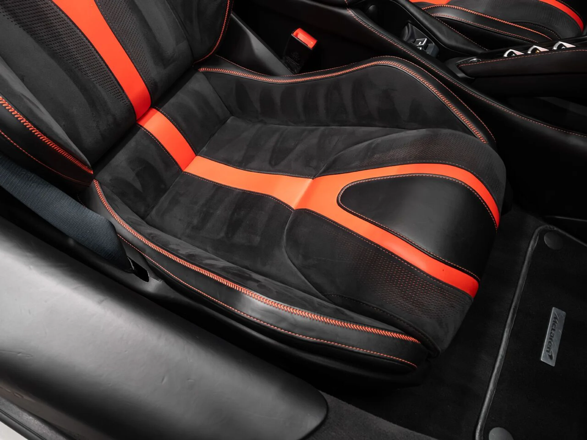 mph106_48290331_mclaren_720s_2019_b851620563