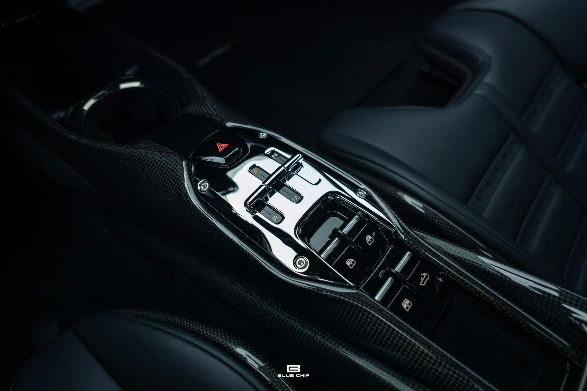 mph106_96824877_6a6a858fbe0ca56487f21bde_23796_202025_20_Ferrari_20_SF_90_20_Spider_20_Roso_20_Magma_107_eee1a1a3ea