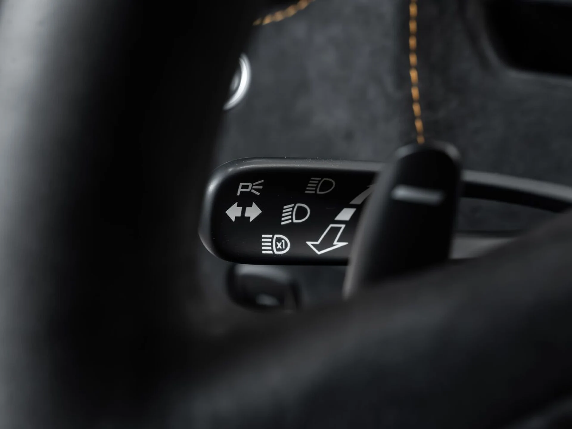 mph106_971750538_mclaren_720s_2018_47b49ff555