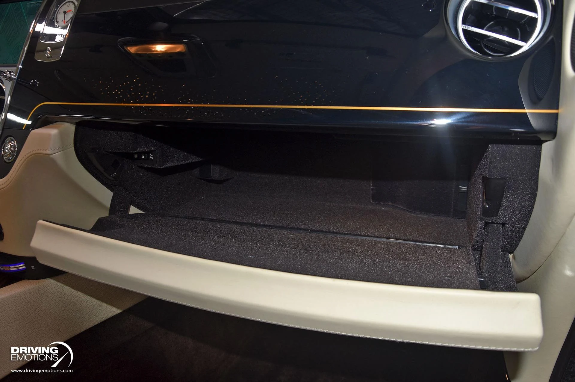 mph107_1009476319_883_p108_l_78ef587e2f