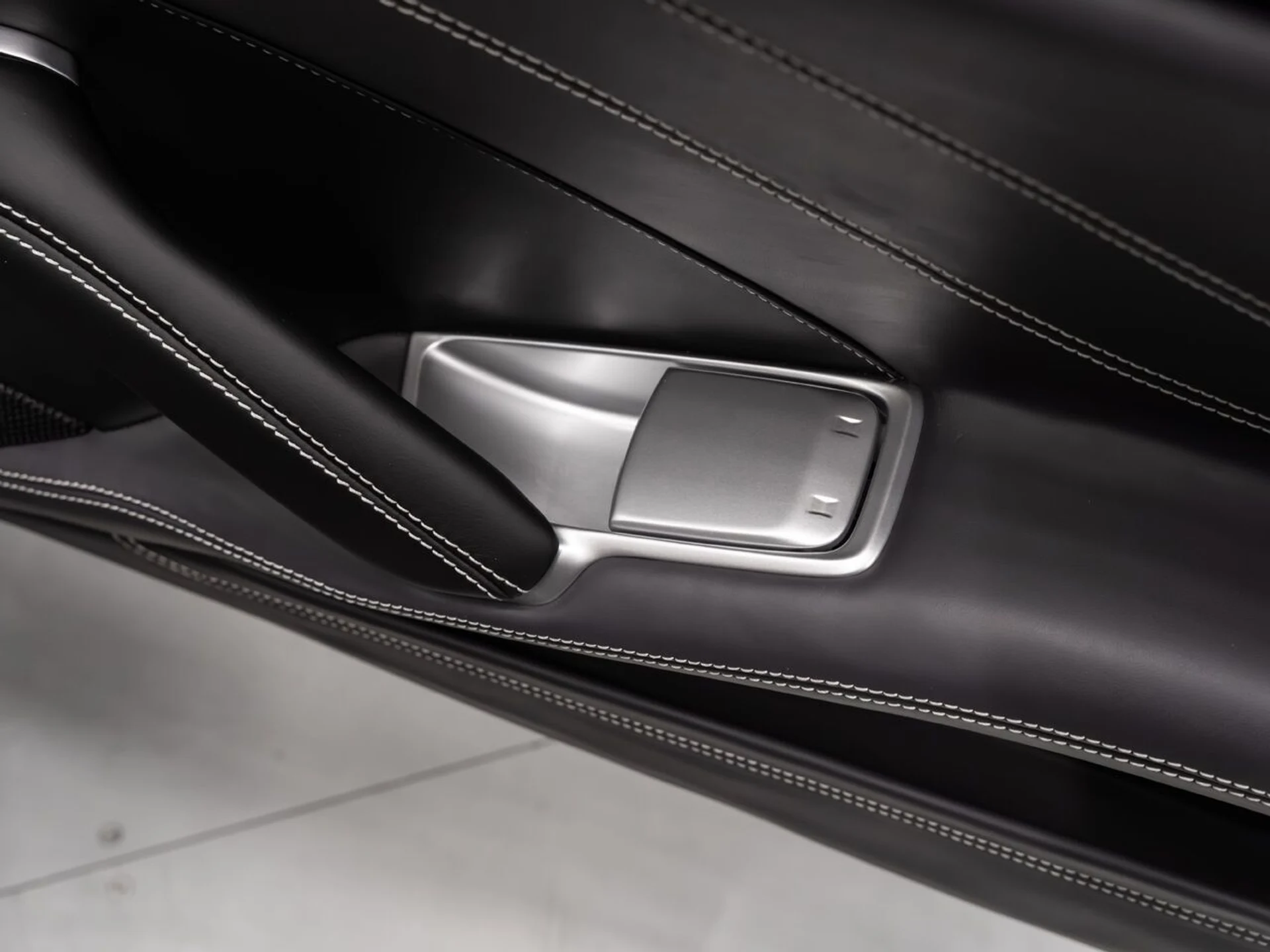 mph107_1697643322_ferrari_california_2015_8adf03a05b