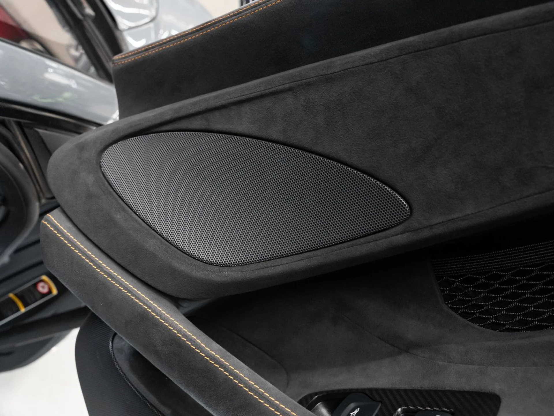 mph107_1773530447_mclaren_600lt_2019_5ac67a336d