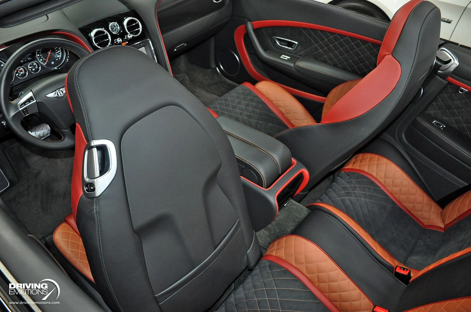 mph107_2320486104_891_p108_l_6654591197