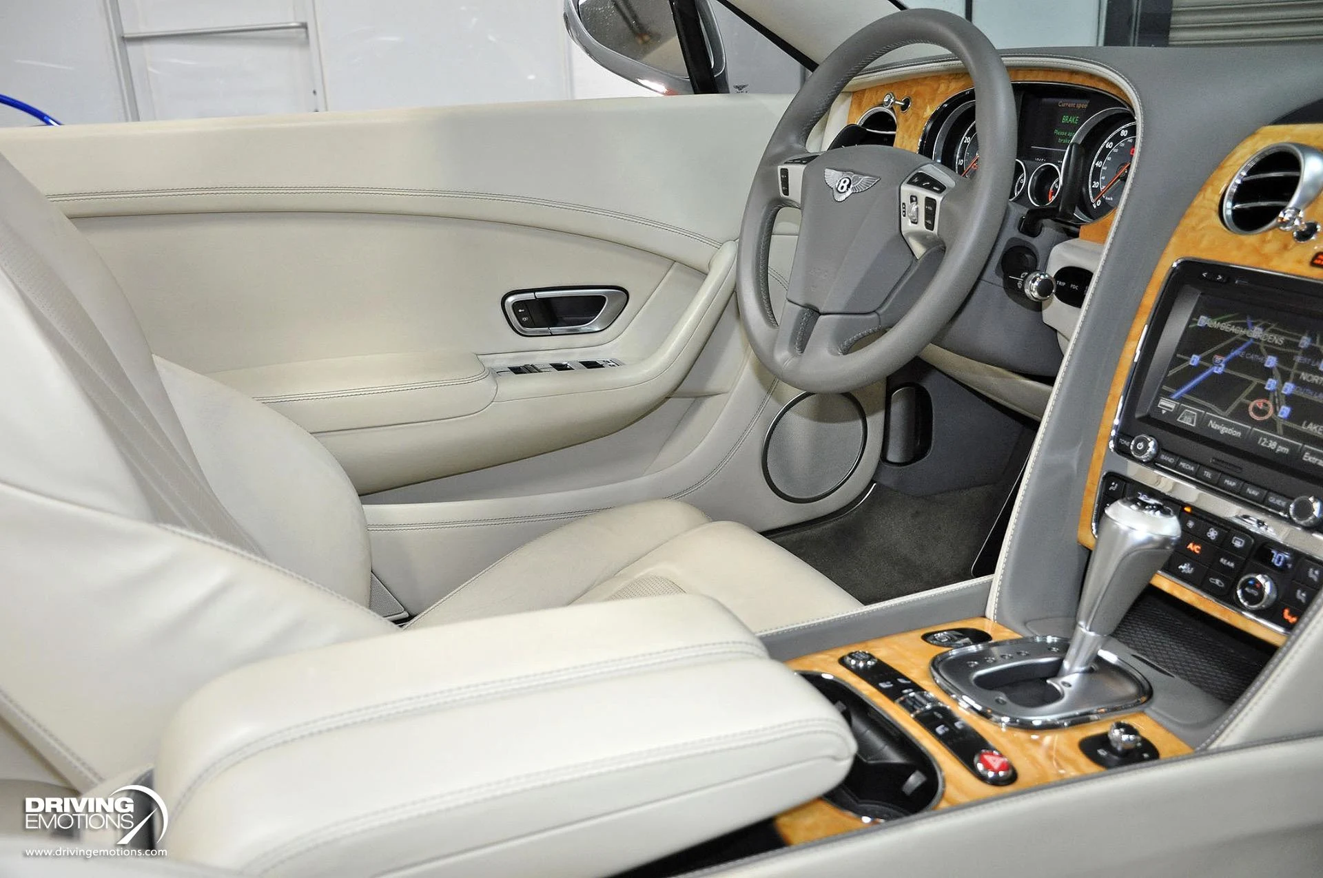 mph107_4075295536_886_p108_l_86c4bf9796