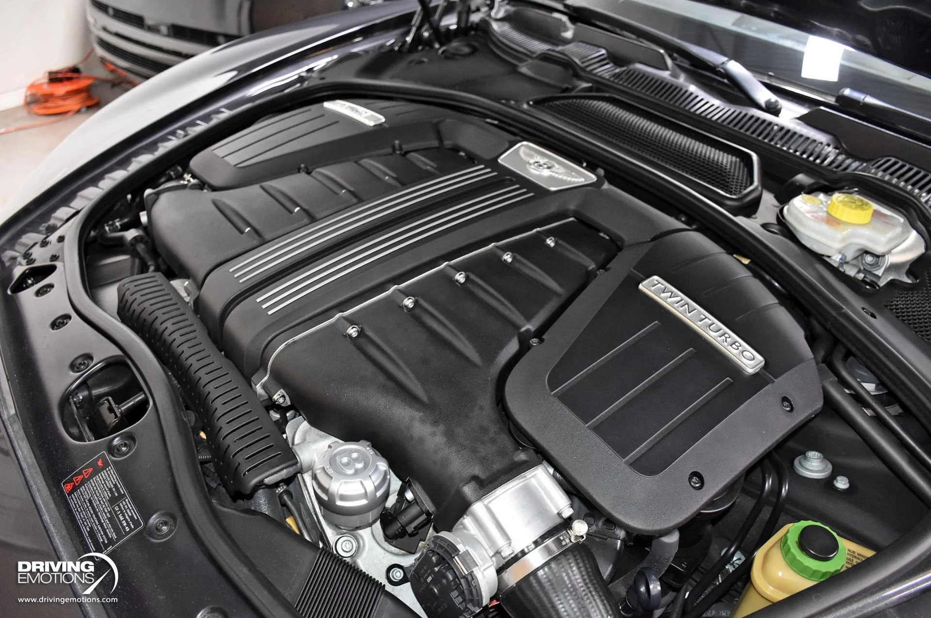 mph107_464290545_871_p108_l_6f13734608