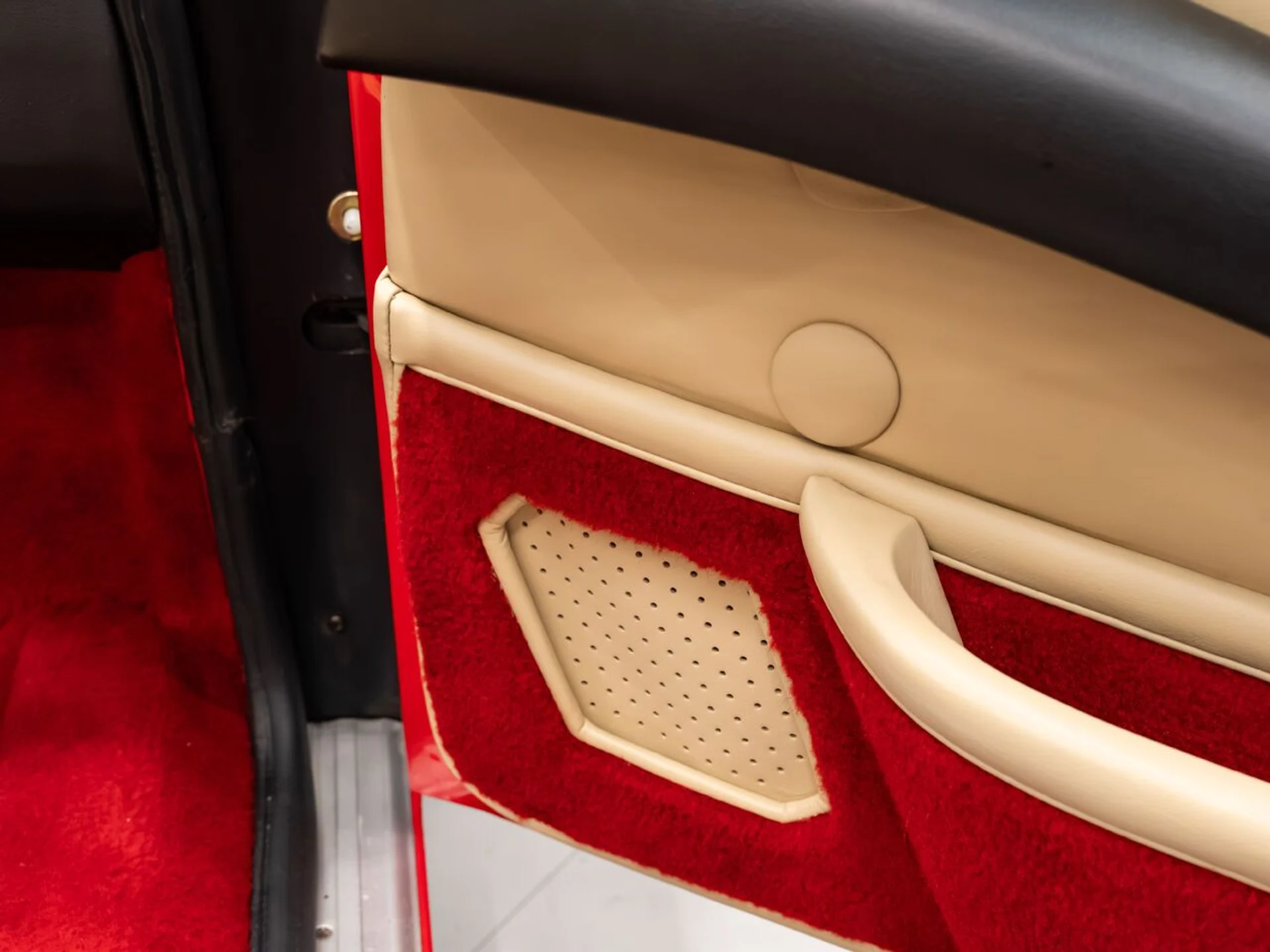 mph107_574908171_ferrari_308_gtsi_1982_7645fae50d