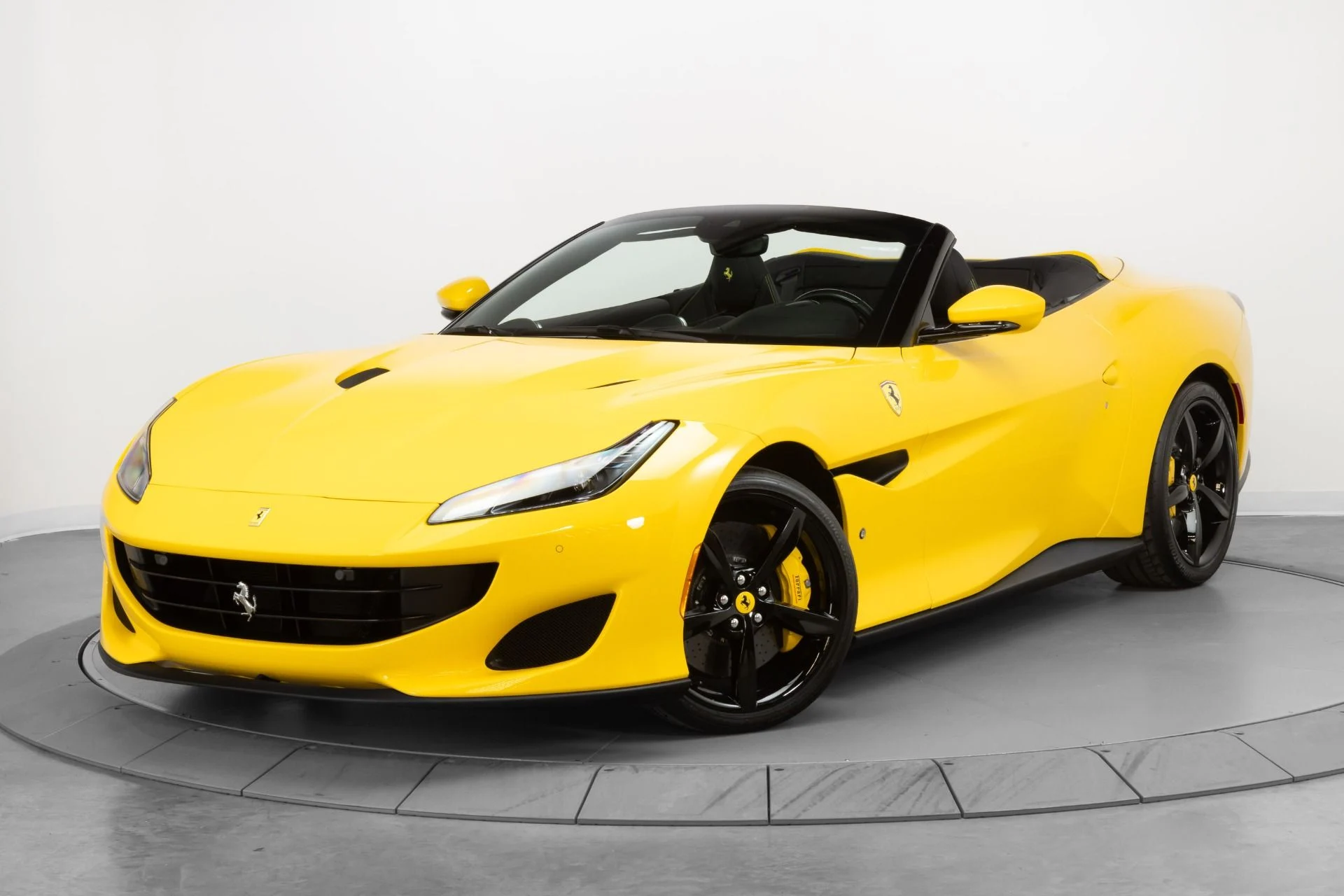 mph107_580311957_Used_2020_Ferrari_Portofino_1777298723_92a00a429a